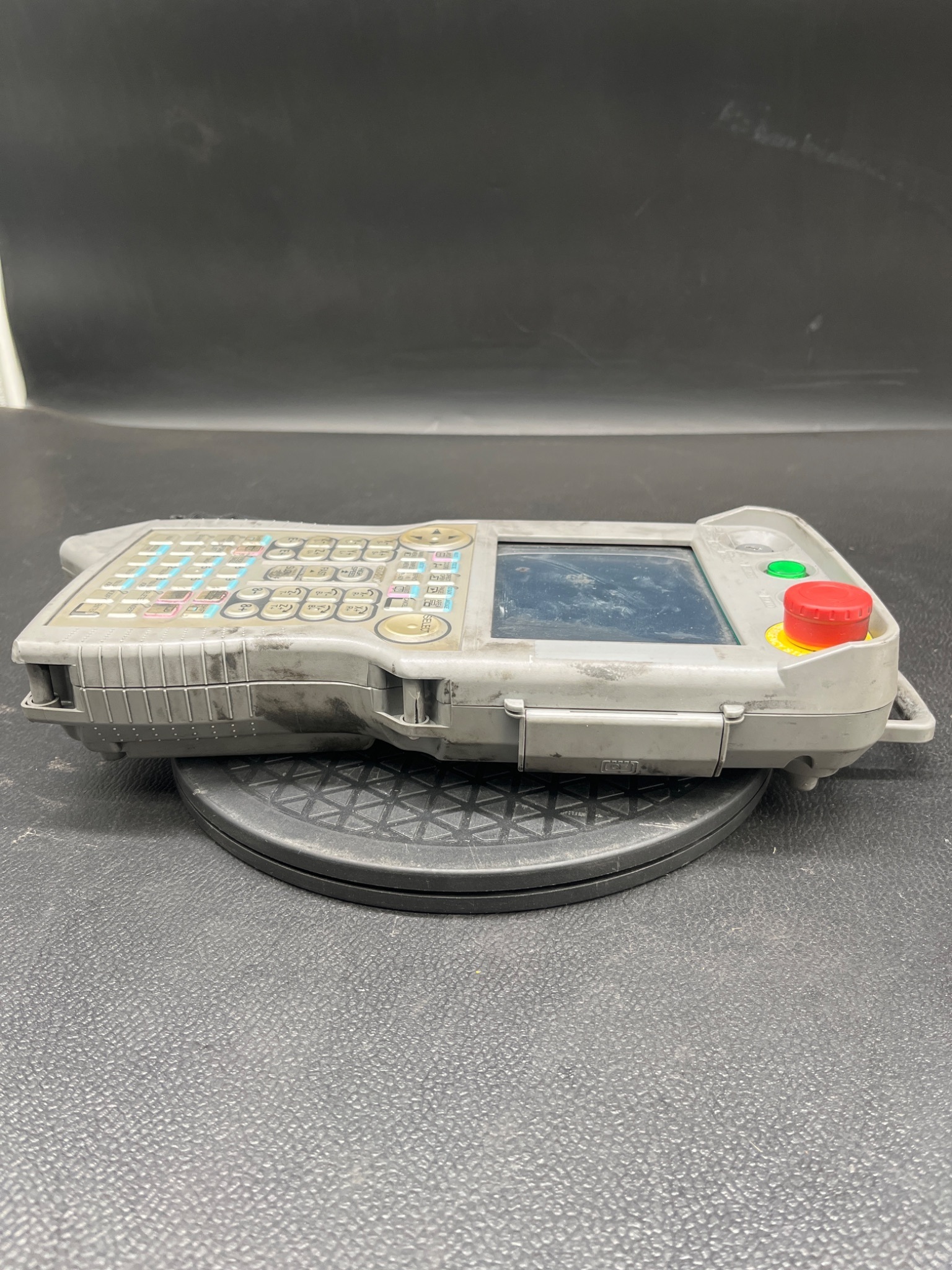 YASKAWA ELECTRIC JZRCR‑YPP21‑1 Teach Pendant USED 3