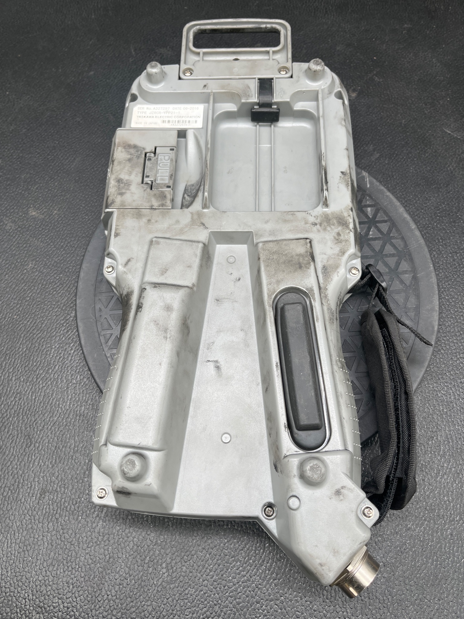 YASKAWA ELECTRIC JZRCR‑YPP21‑1 Teach Pendant USED 4