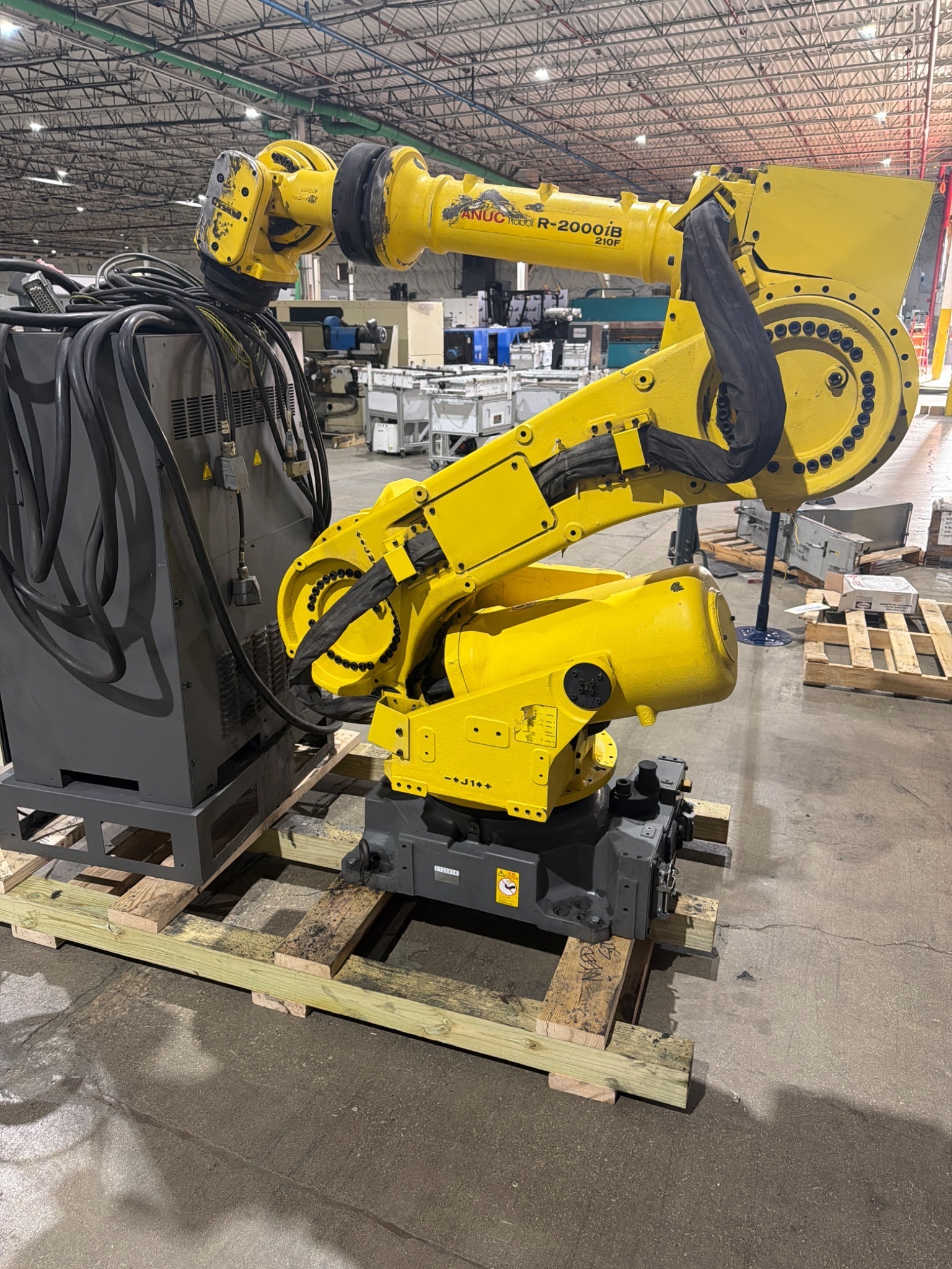 FANUC R-2000iB/210F Complete w/ R-30iB Controls USED 6