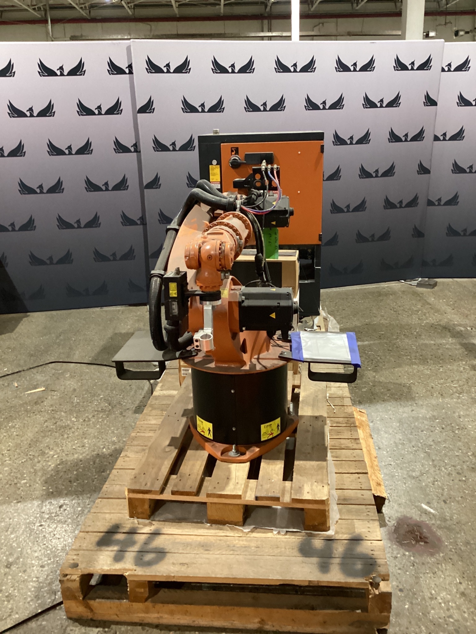KUKA KR16 L6-2 w/ KR C4 Controls & TT3A Reamer NEW 0