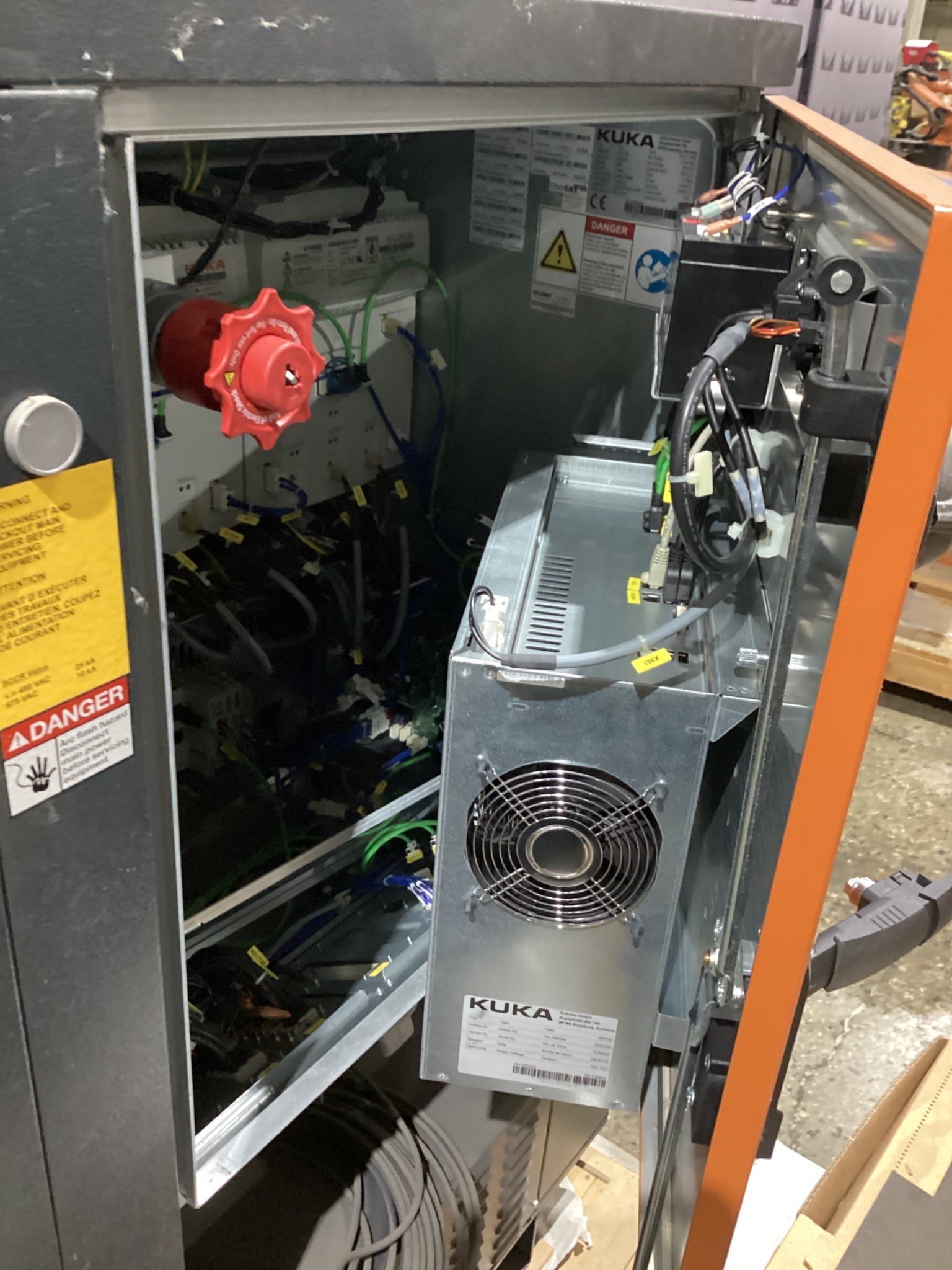 KUKA KR16 L6-2 w/ KR C4 Controls & TT3A Reamer NEW 8