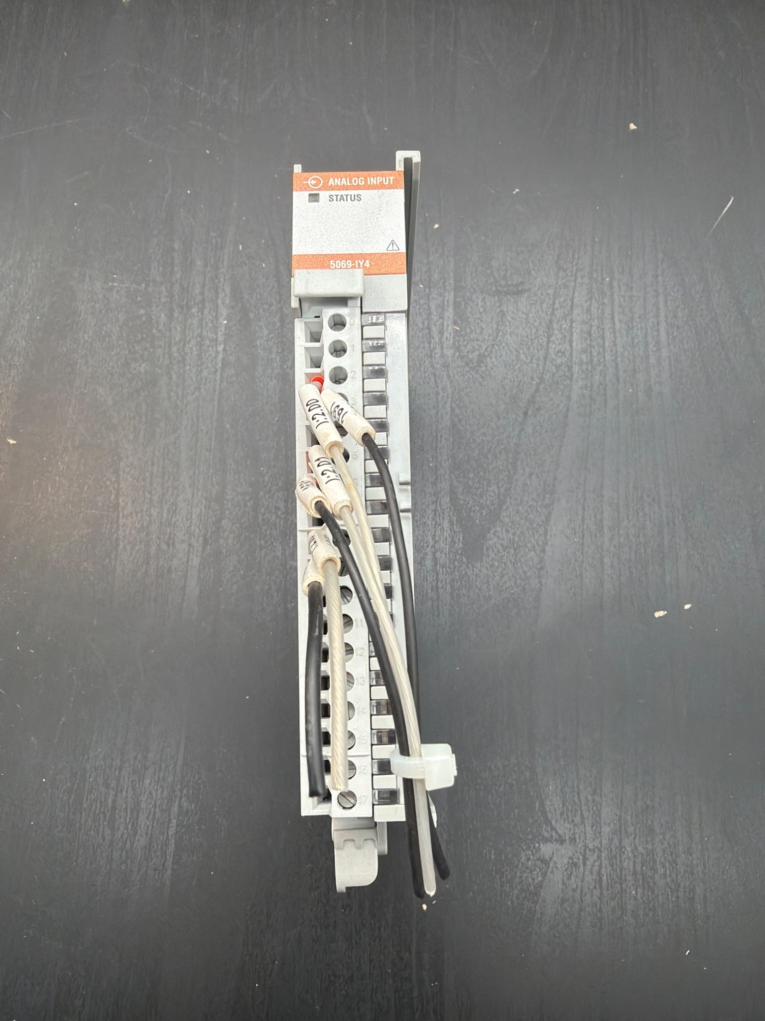 ALLEN BRADLEY 5069‑IY4 Compact 5000 Universal Analog Input Module USED 0