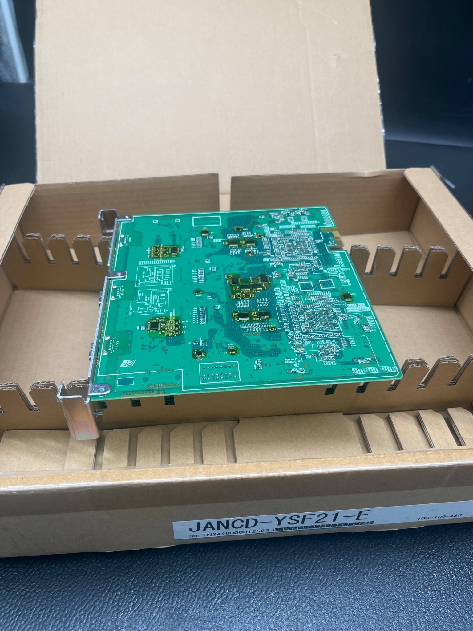 YASKAWA JANCD‑YSF21‑E Control PCB Module NEW IN BOX 4
