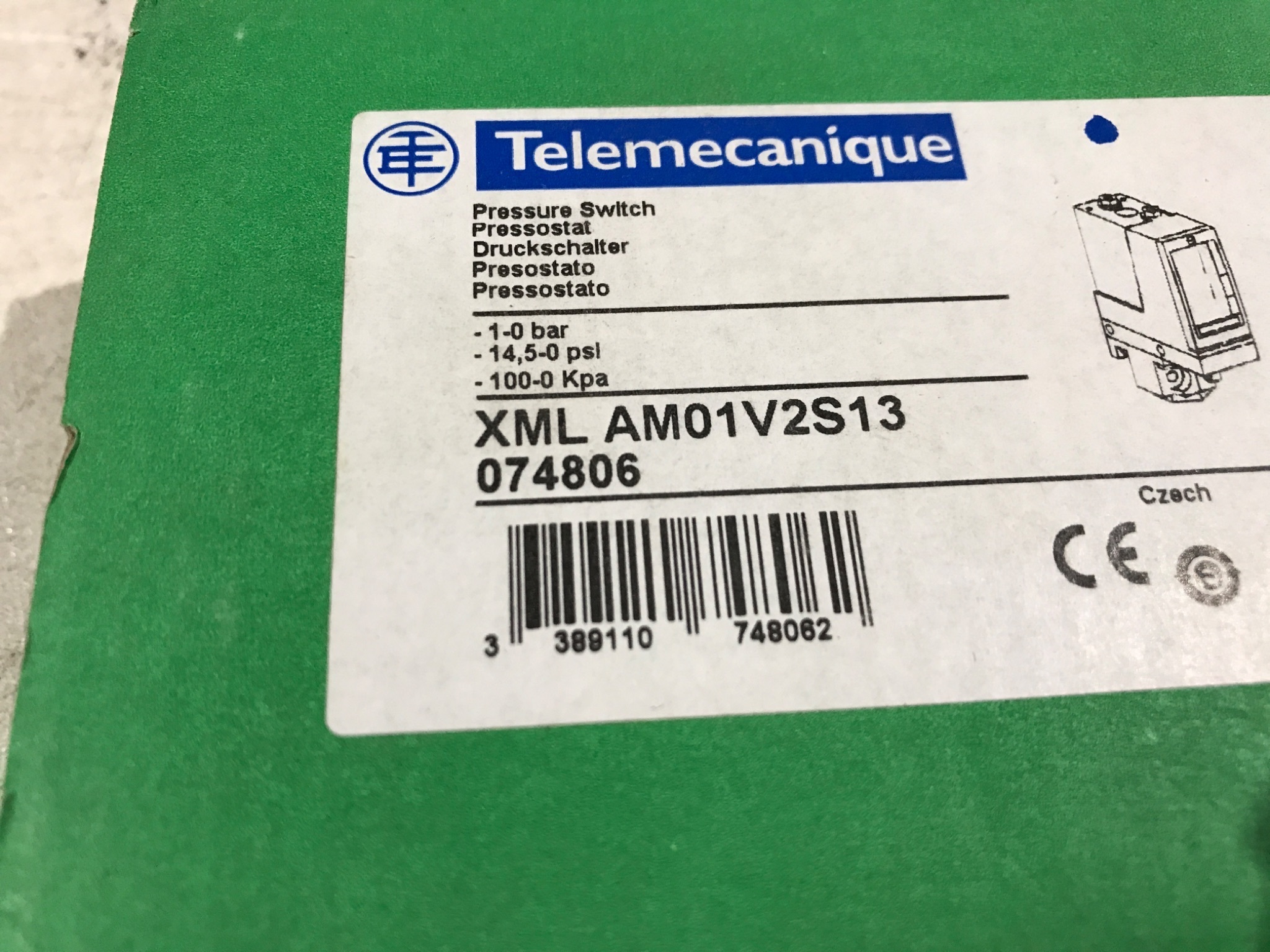 TELEMECANIQUE XML AM01V2S13 Pressure Switch NEW 1