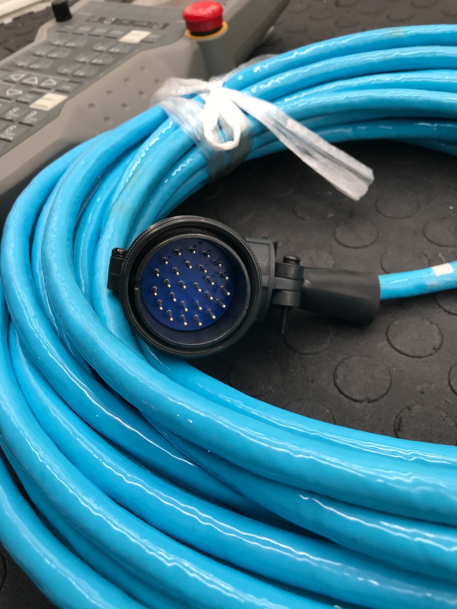 YASKAWA JZNC‑XPP40E‑2 Teach Pendant USED 3