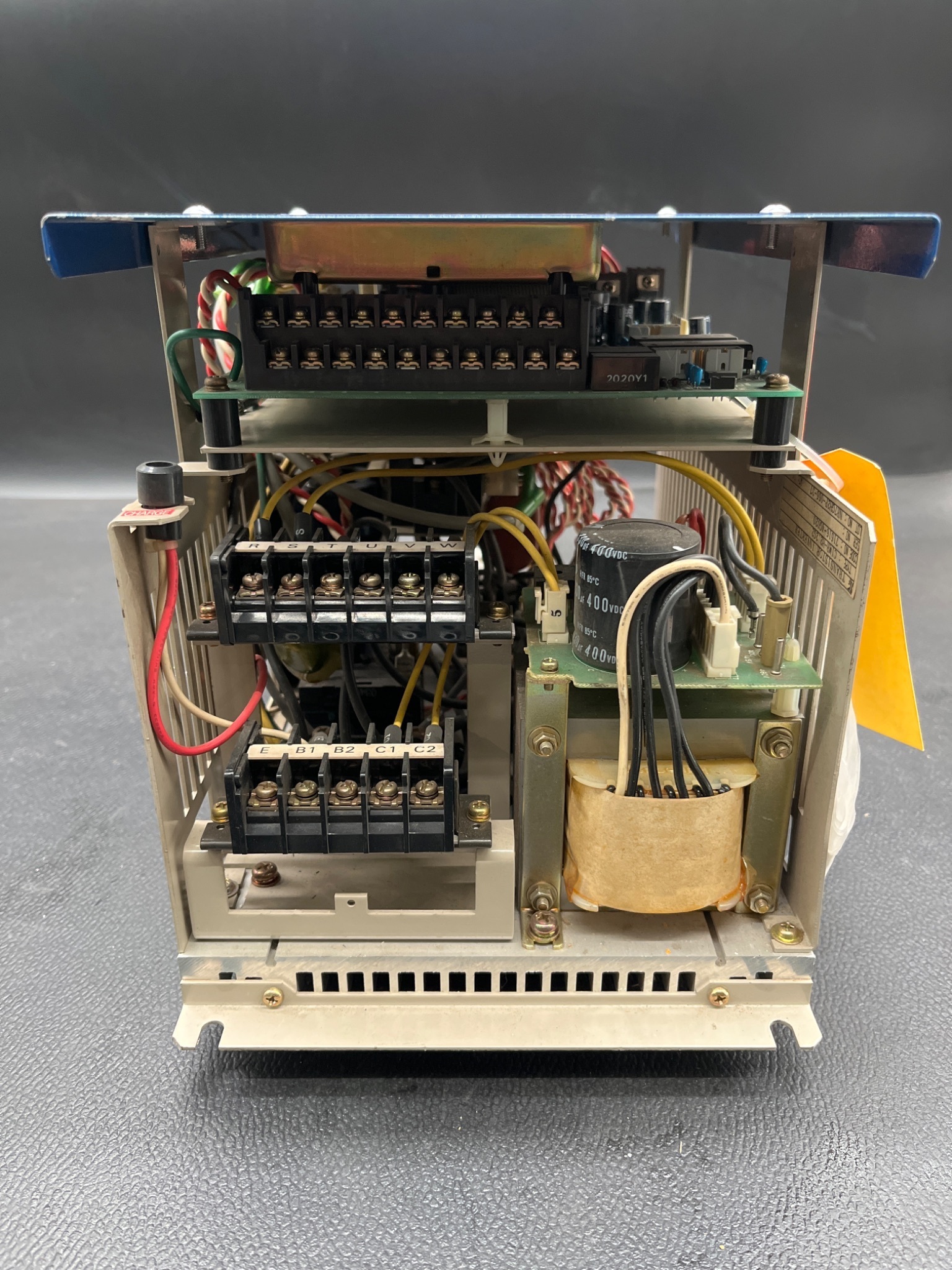 YASKAWA VARISPEED 616GII CIMR‑H2.2G2 AC Drive USED 2