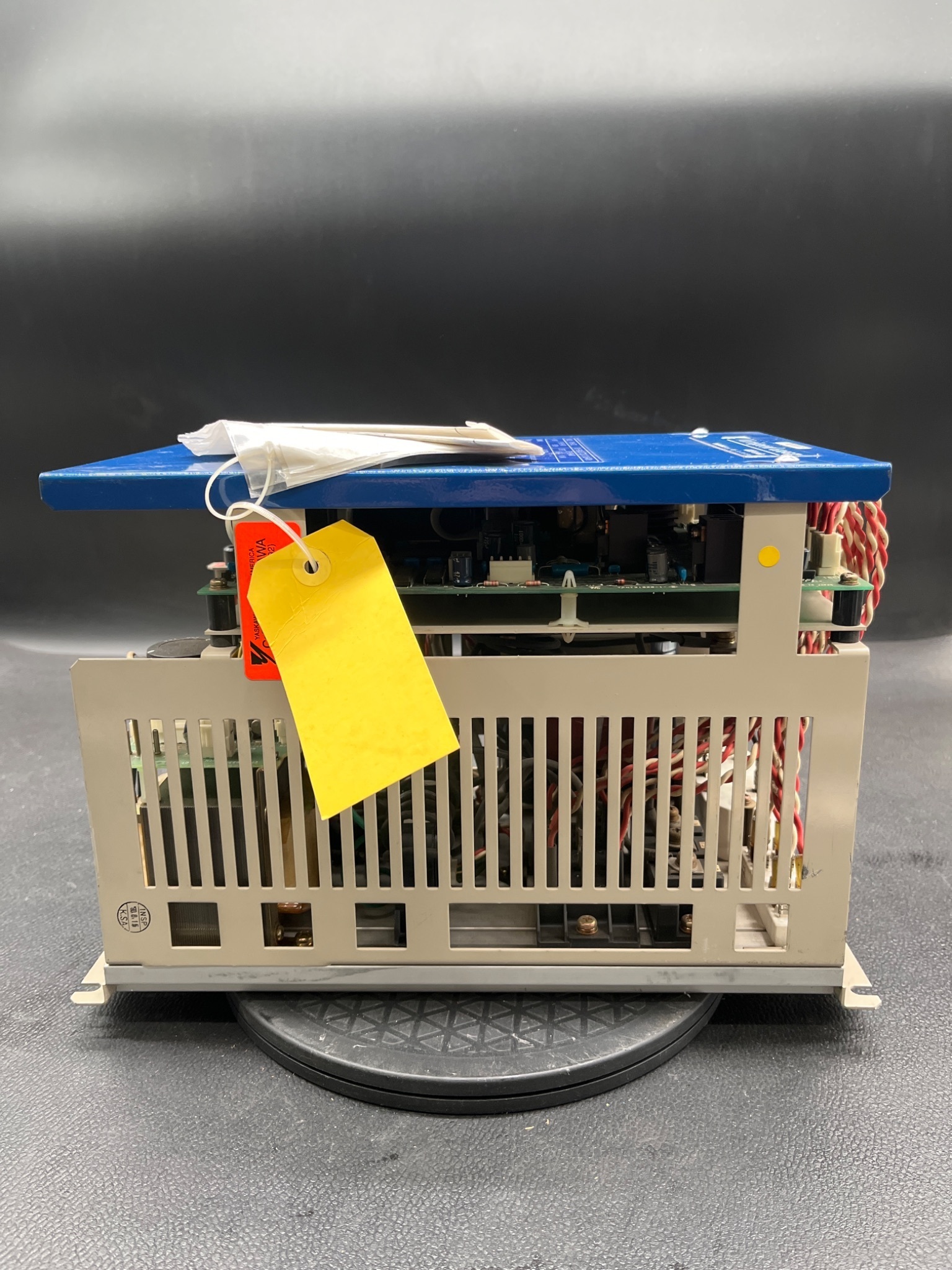 YASKAWA VARISPEED 616GII CIMR‑H2.2G2 AC Drive USED 3