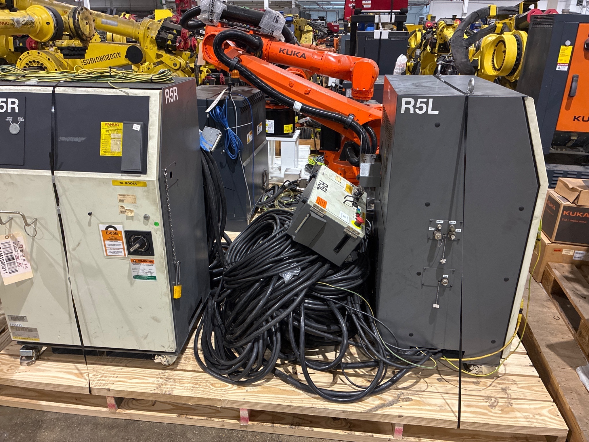 FANUC M-900iA/260L Complete w/ R-30iA Controls USED 14