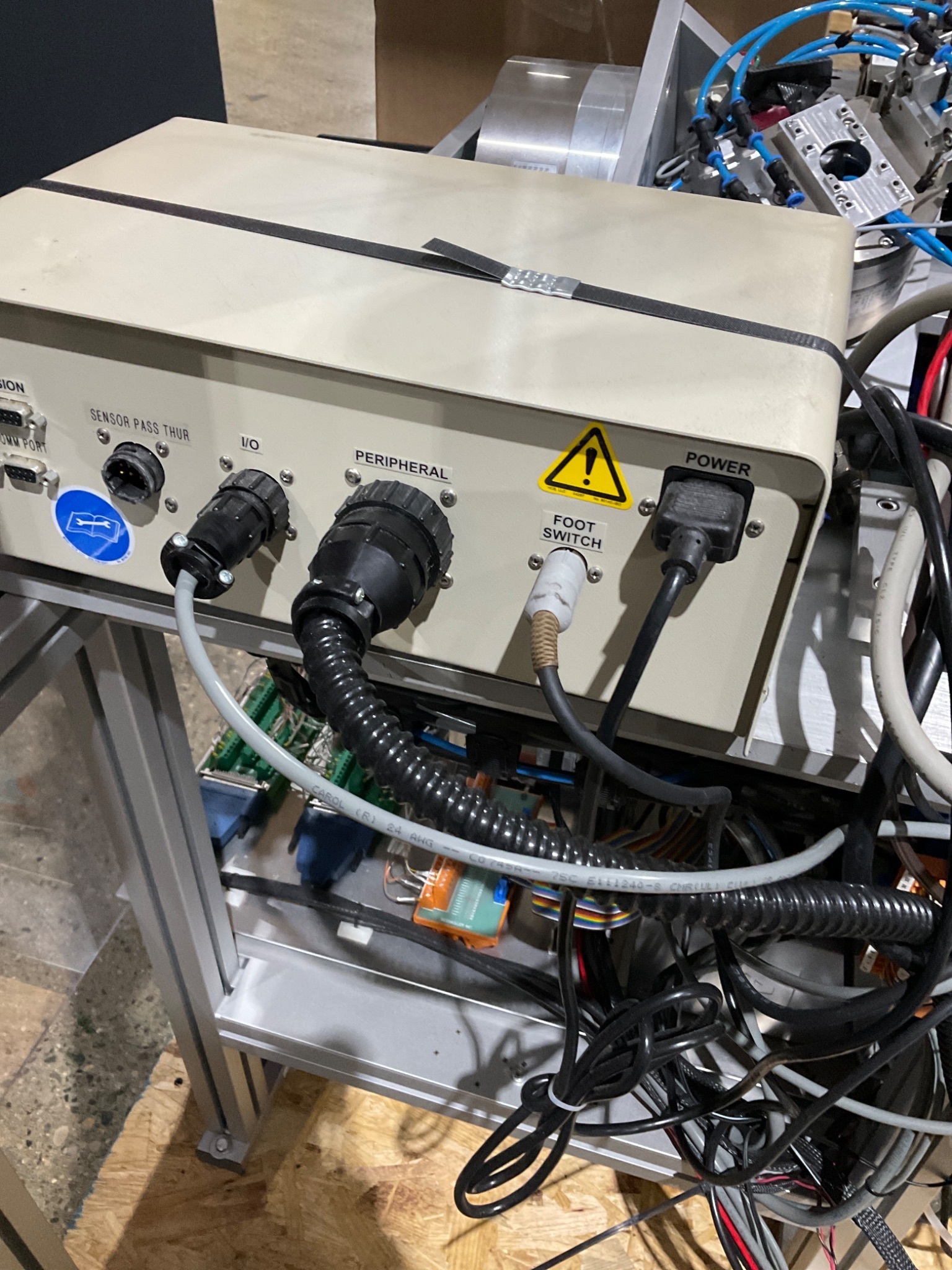 IAI CORP IX-NNN6020-5L-T1 Robot w/ HOVER-DAVIS QF01-16 Tape Feeder USED 1