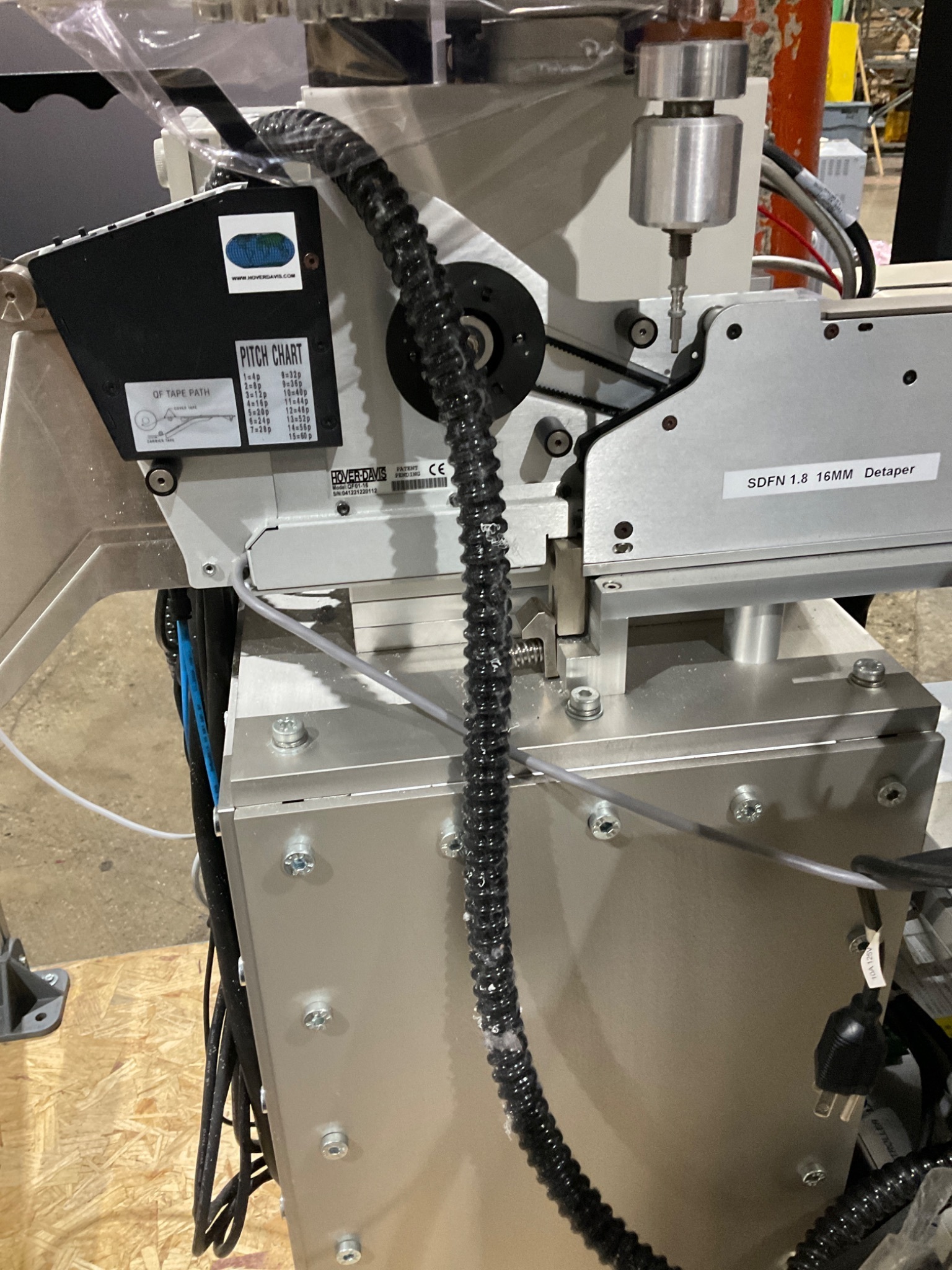 IAI CORP IX-NNN6020-5L-T1 Robot w/ HOVER-DAVIS QF01-16 Tape Feeder USED 6