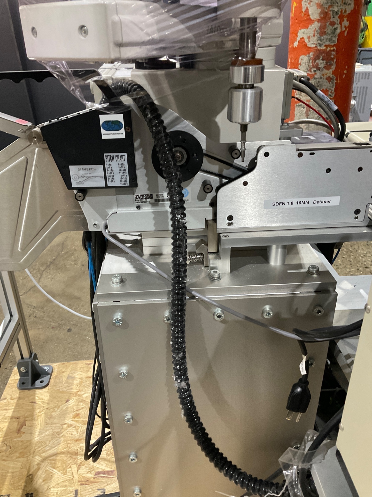 IAI CORP IX-NNN6020-5L-T1 Robot w/ HOVER-DAVIS QF01-16 Tape Feeder USED 11