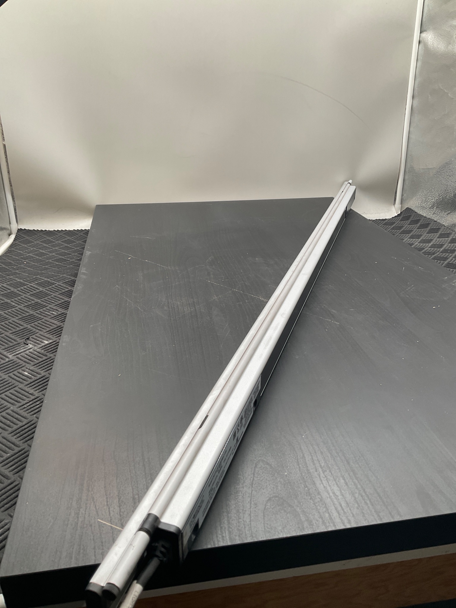 ECOSENSE L35‑I‑48‑10‑40‑80‑MULT‑120 TROV LED Light USED 2