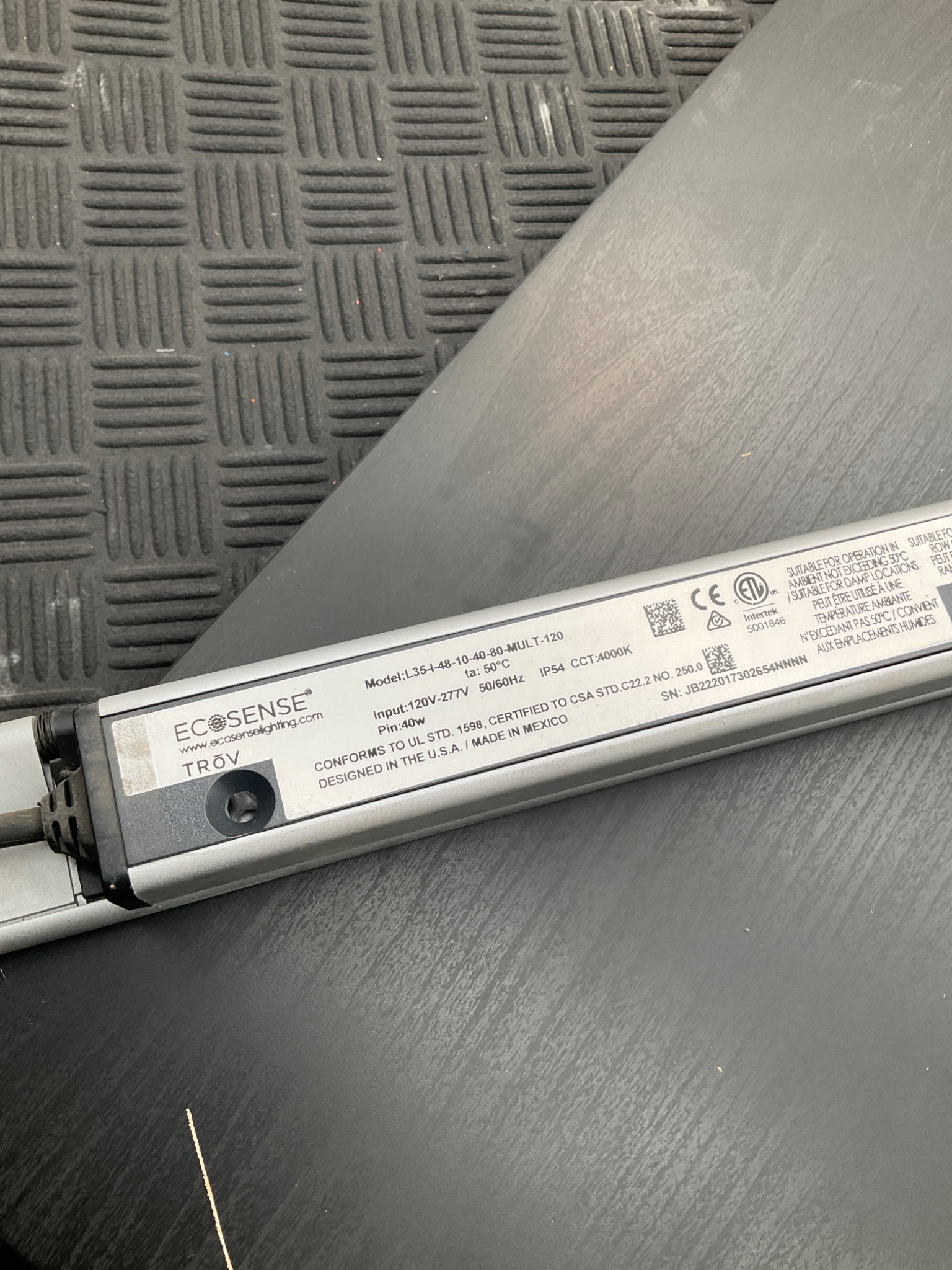 ECOSENSE L35‑I‑48‑10‑40‑80‑MULT‑120 TROV LED Light USED 4