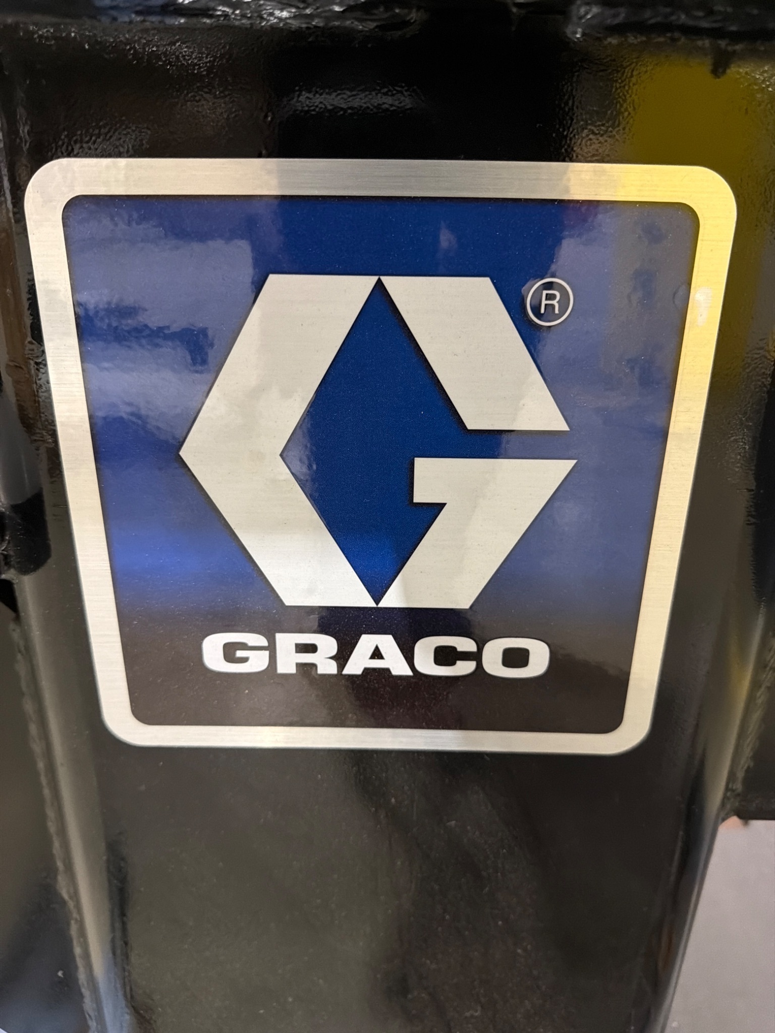 GRACO 16V133 G‑Flex 1500 Parts Feeder USED 3