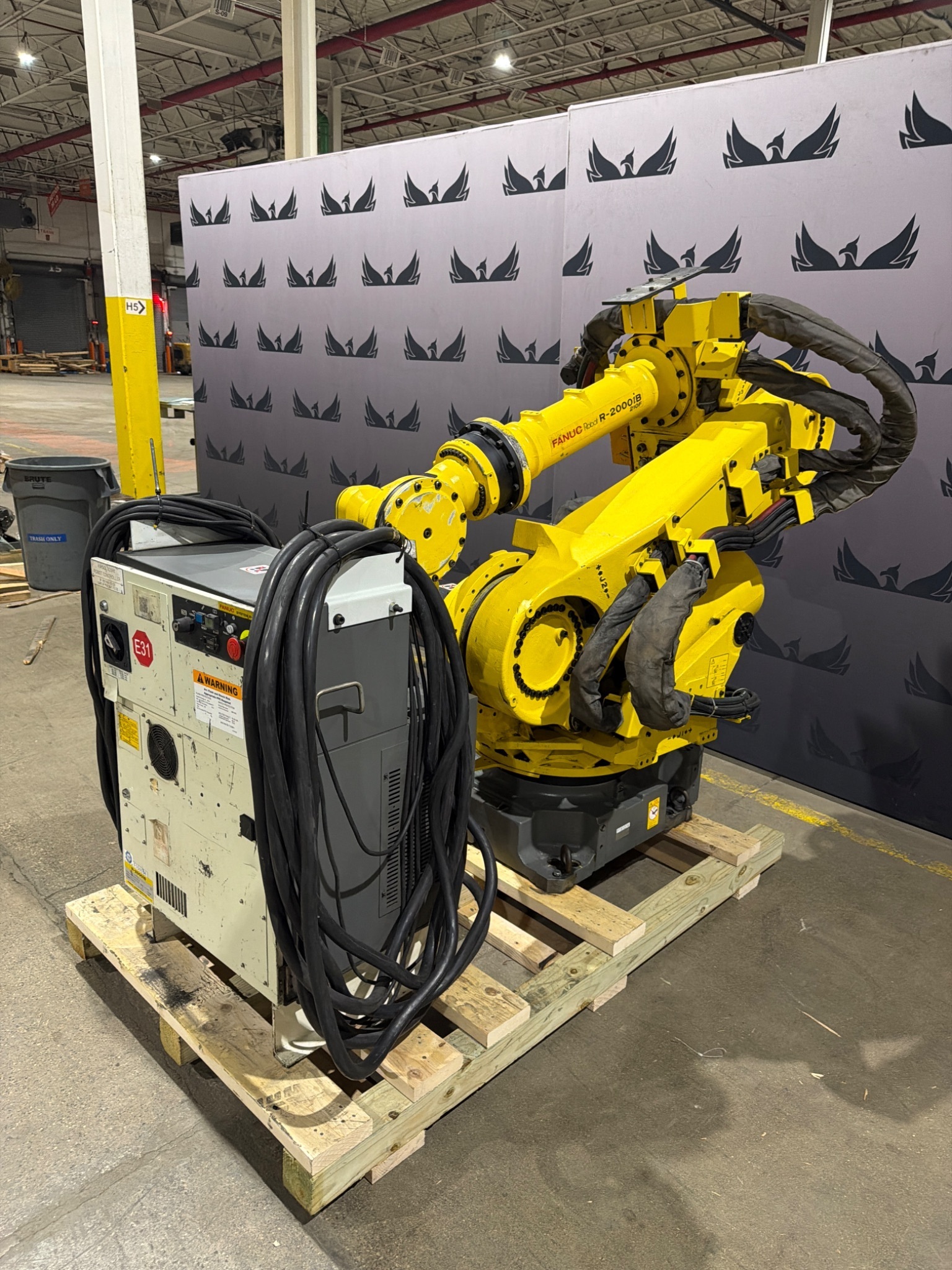 FANUC R-2000iB/210F Complete w/ R-30iB Controls USED 3