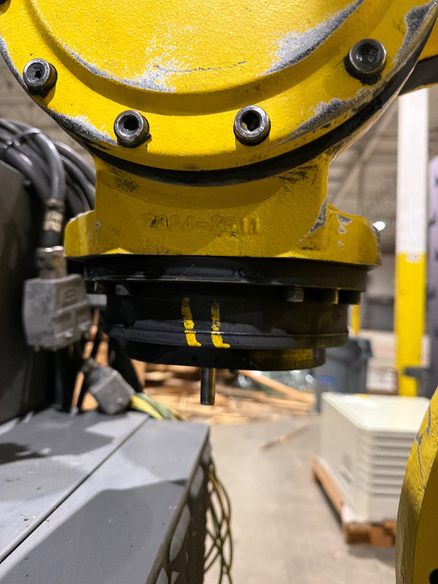 FANUC R-2000iB/210F Complete w/ R-30iB Controls USED 7