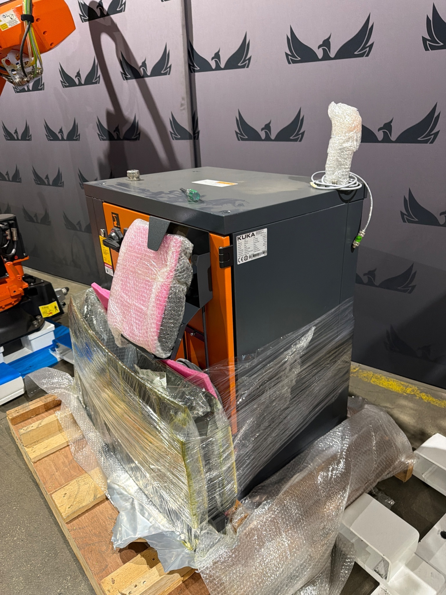 2021 KUKA KR20 1810-2/SEL ROBOT WITH KR C4 CONTROLLER AND SMARTPAD TEACH PENDANT; USED 3