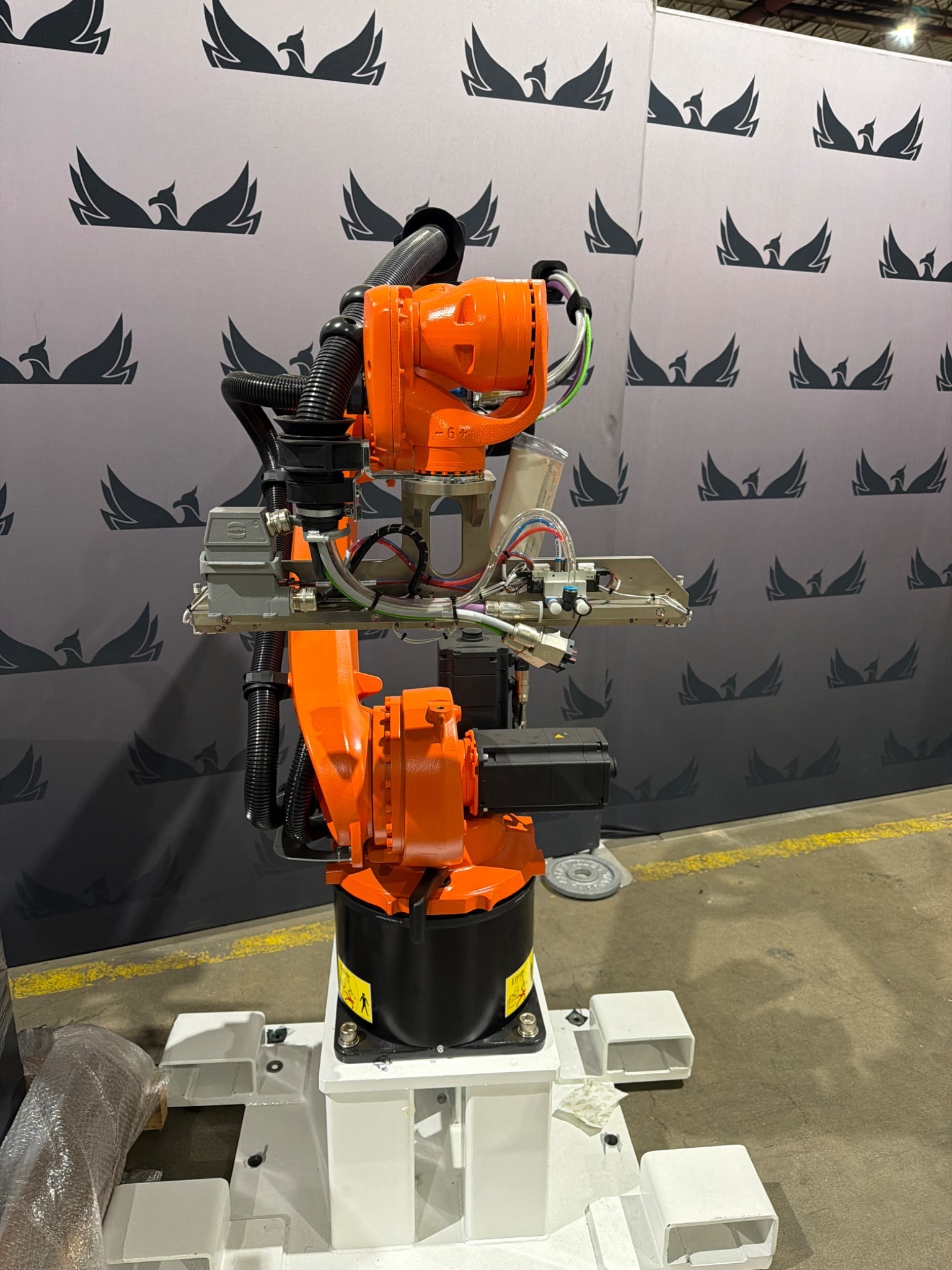 2021 KUKA KR20 1810-2/SEL ROBOT WITH KR C4 CONTROLLER AND SMARTPAD TEACH PENDANT; USED 5
