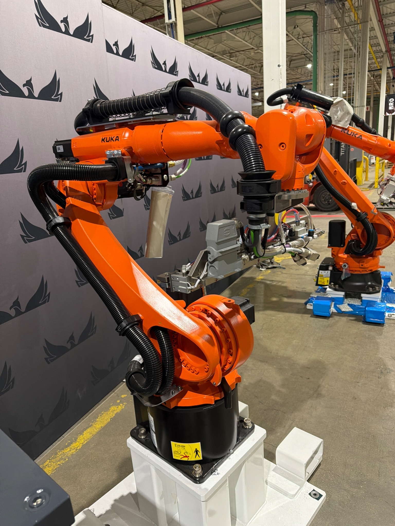 2021 KUKA KR20 1810-2/SEL ROBOT WITH KR C4 CONTROLLER AND SMARTPAD TEACH PENDANT; USED 7