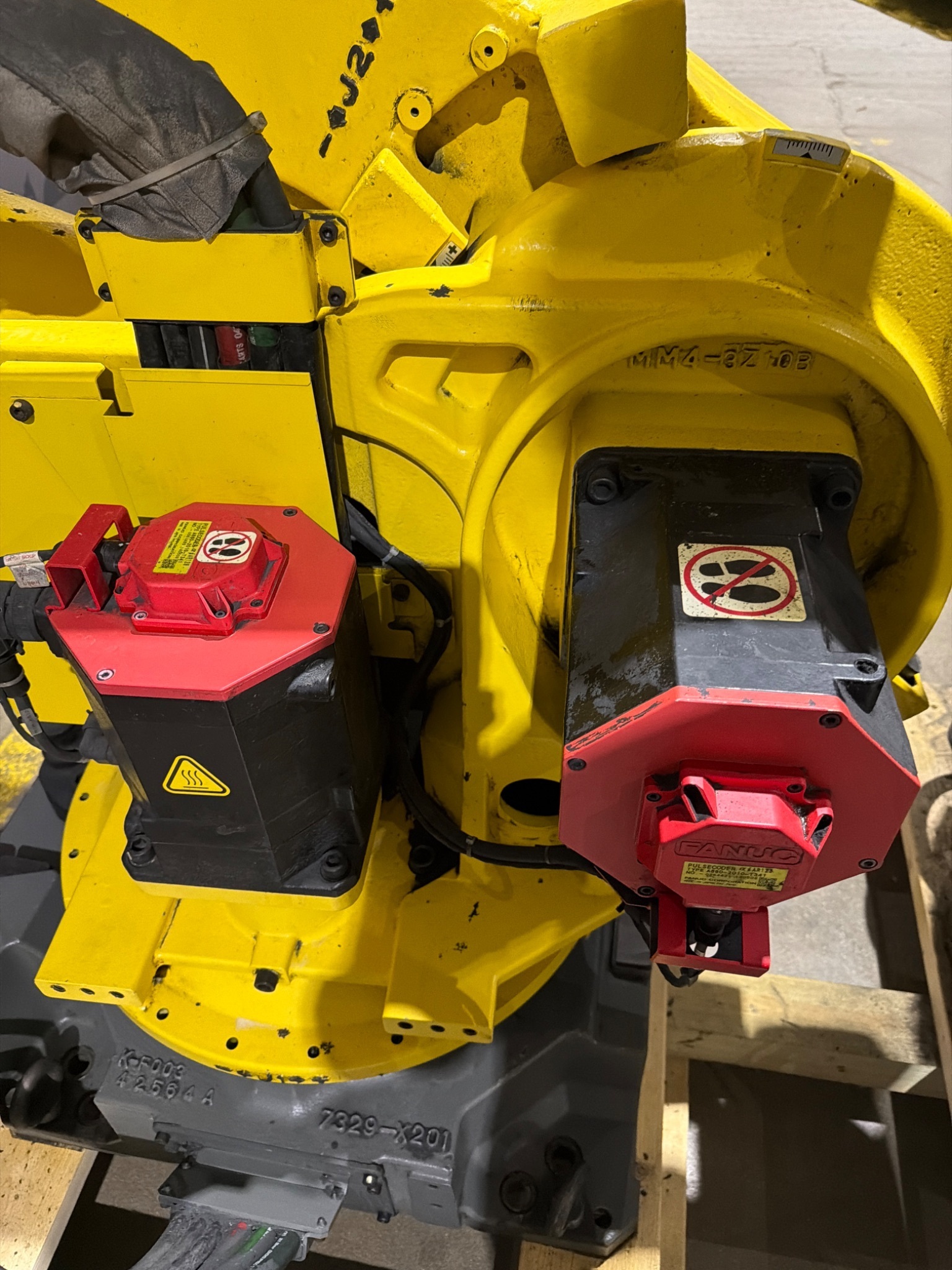 FANUC R‑2000iB/210F Robot Complete w/ R‑30iB Controls USED 11