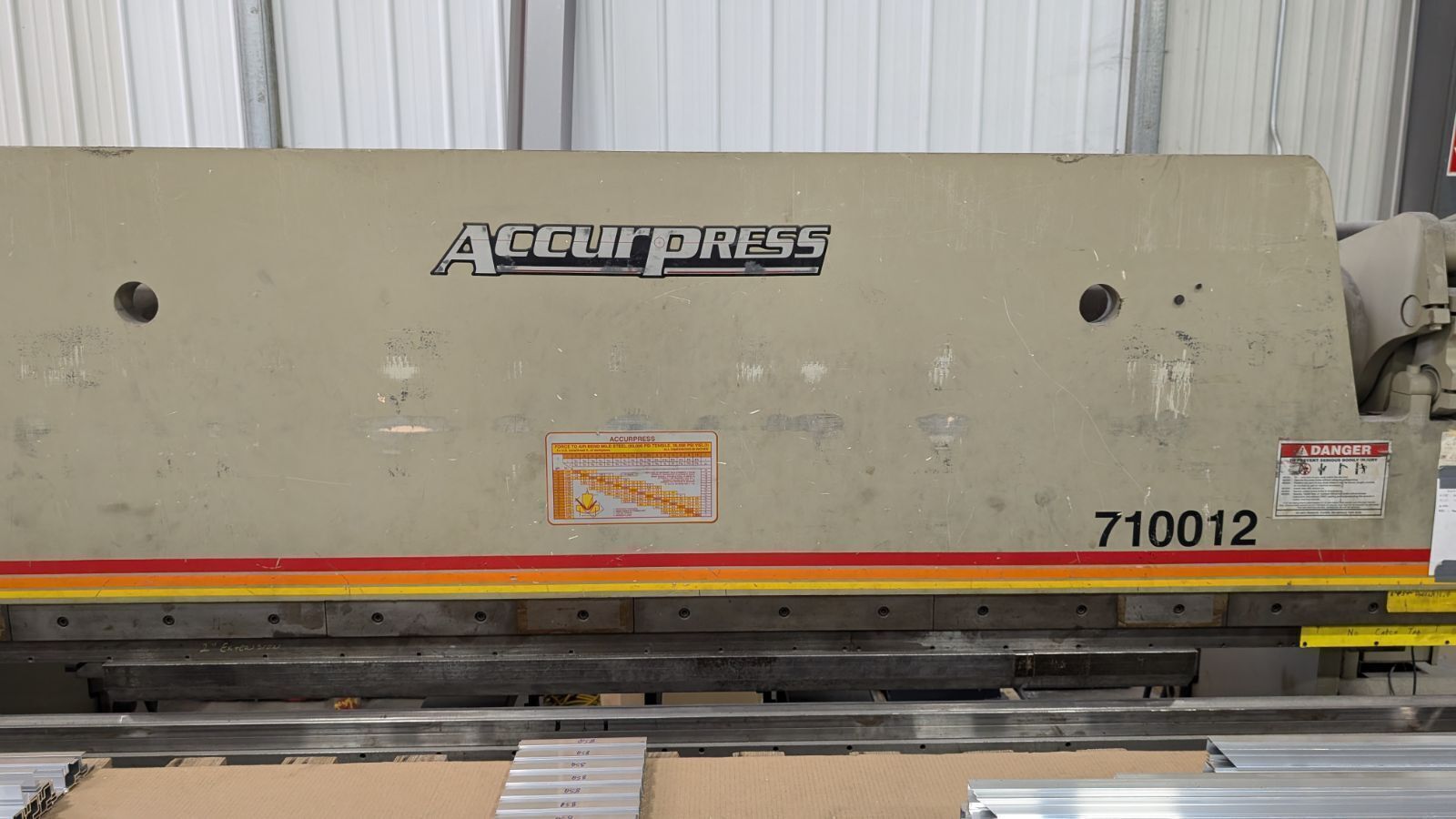 ACCURPRESS 710012 100 Ton x 12' Hydraulic Press Brake w/ Tooling USED 3