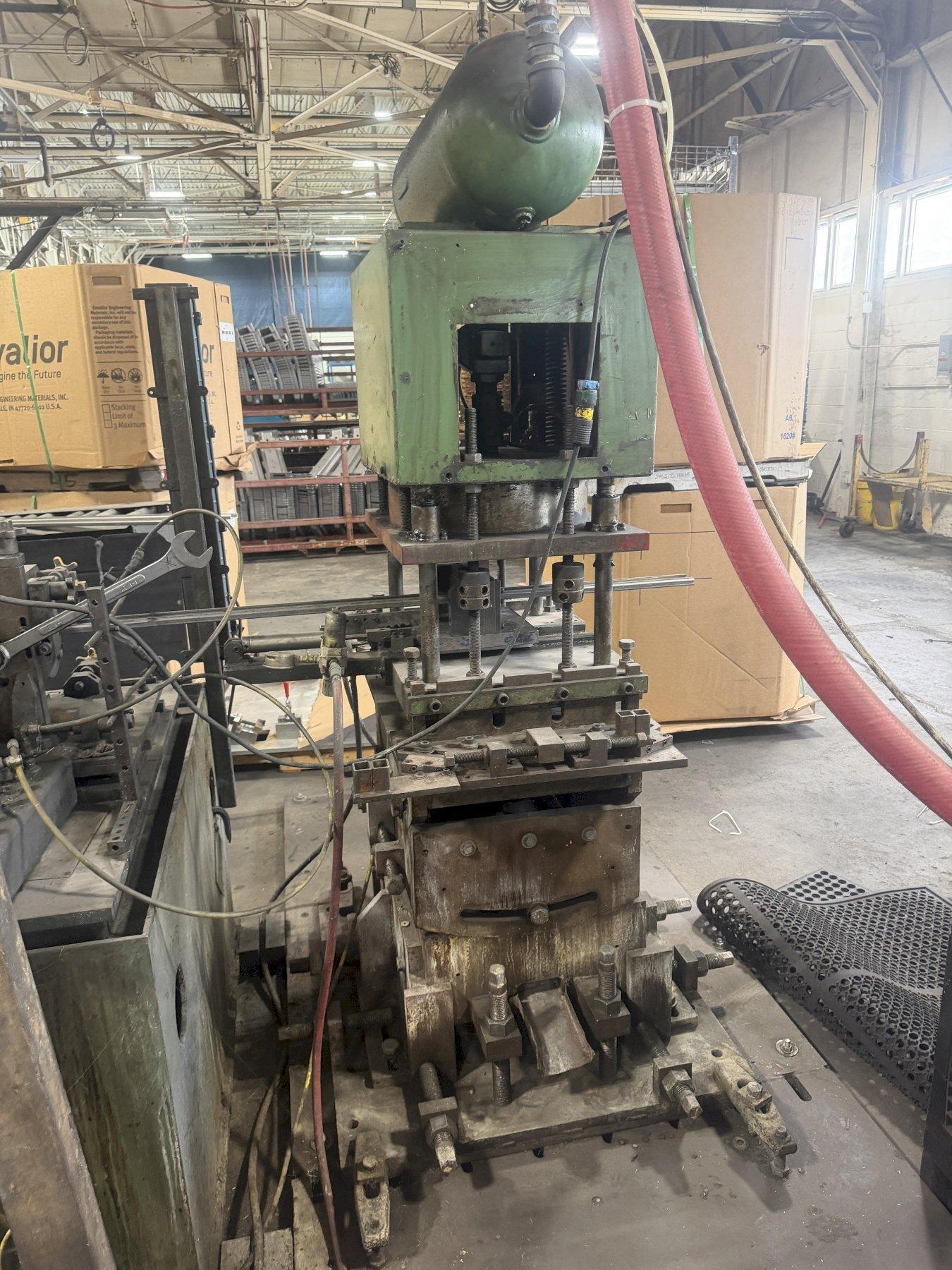 12 TON PNEUPOWR AIRAM MODEL #4P12 PNEUMATIC PRESS 3” STROKE USED 1