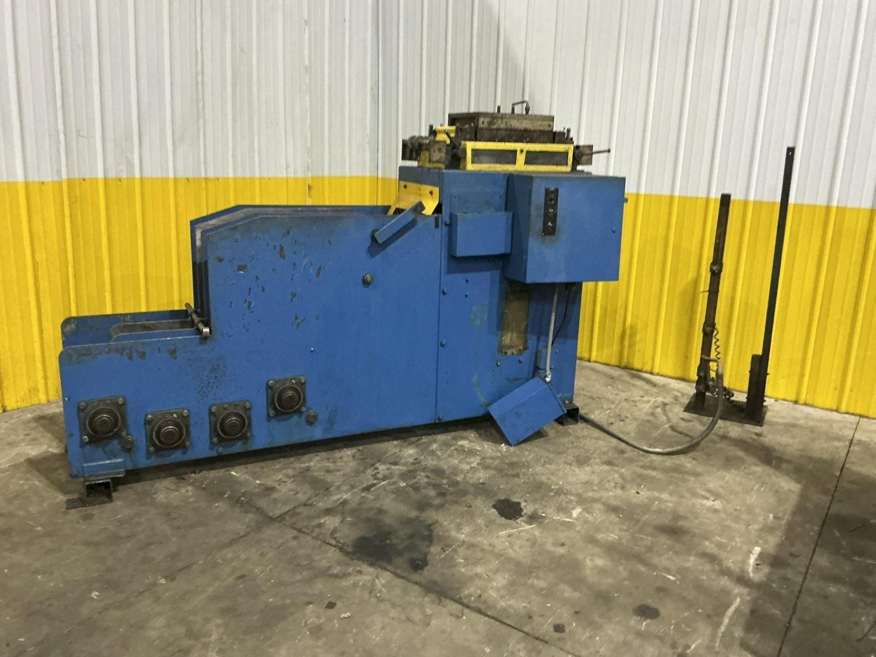 10" X 6,000 LB JACO JSHCC COIL CRADLE & STRAIGHTENER 1