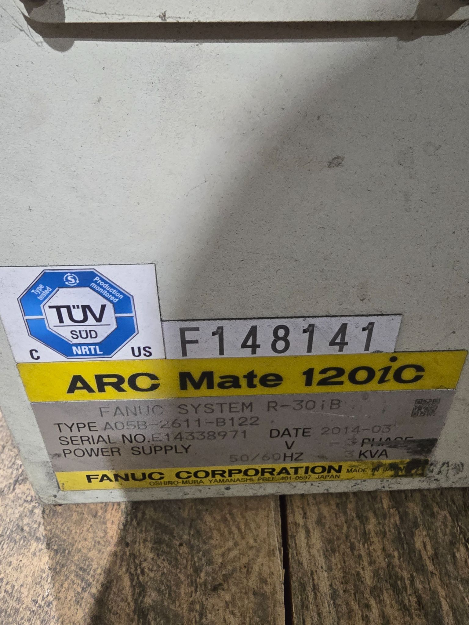 Fanuc ArcMate 120iC Complete with R‑30iB Controller USED 9