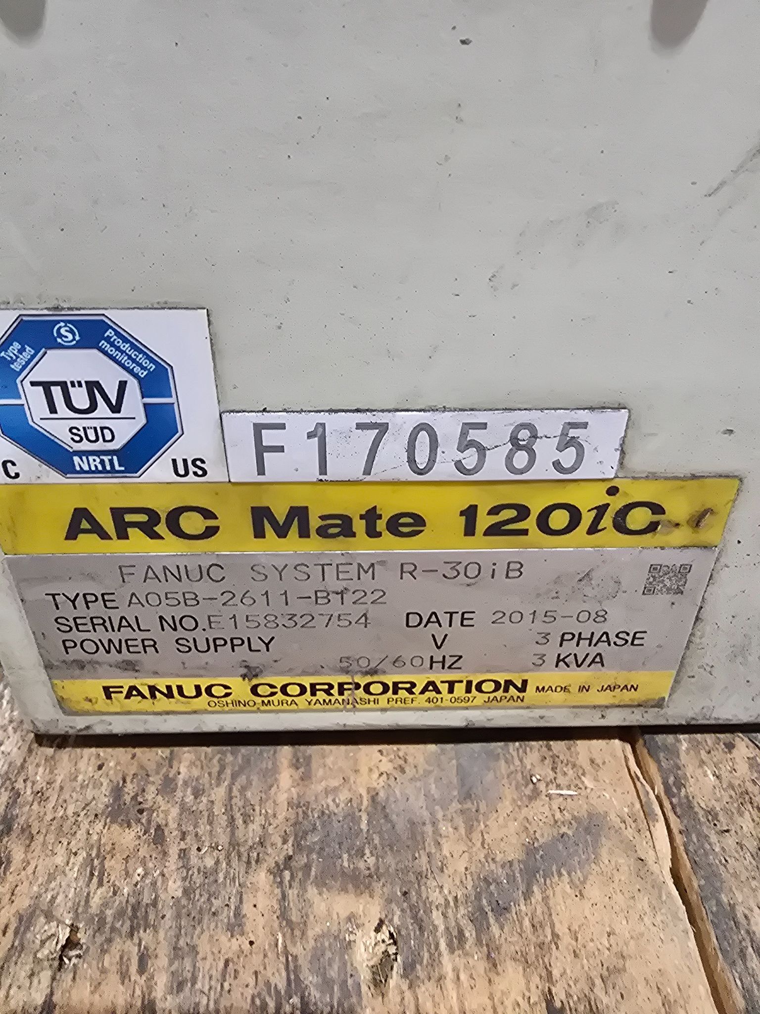 Fanuc ArcMate 120iC Complete with R‑30iB Controller USED 2