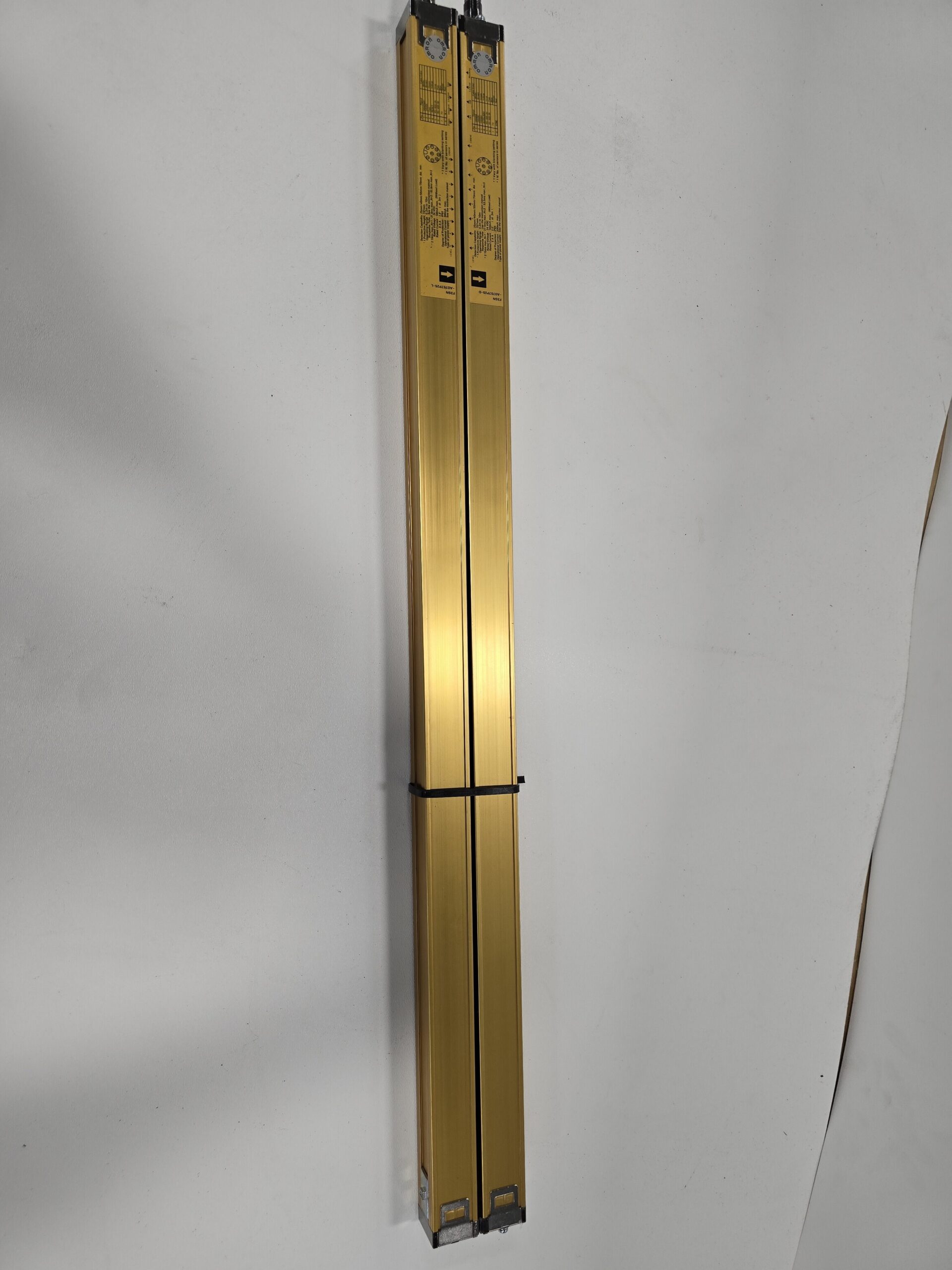 OMRON F3SN‑A0757P25‑L / F3SN‑A0757P25‑D Safety Light Curtain Set USED 1
