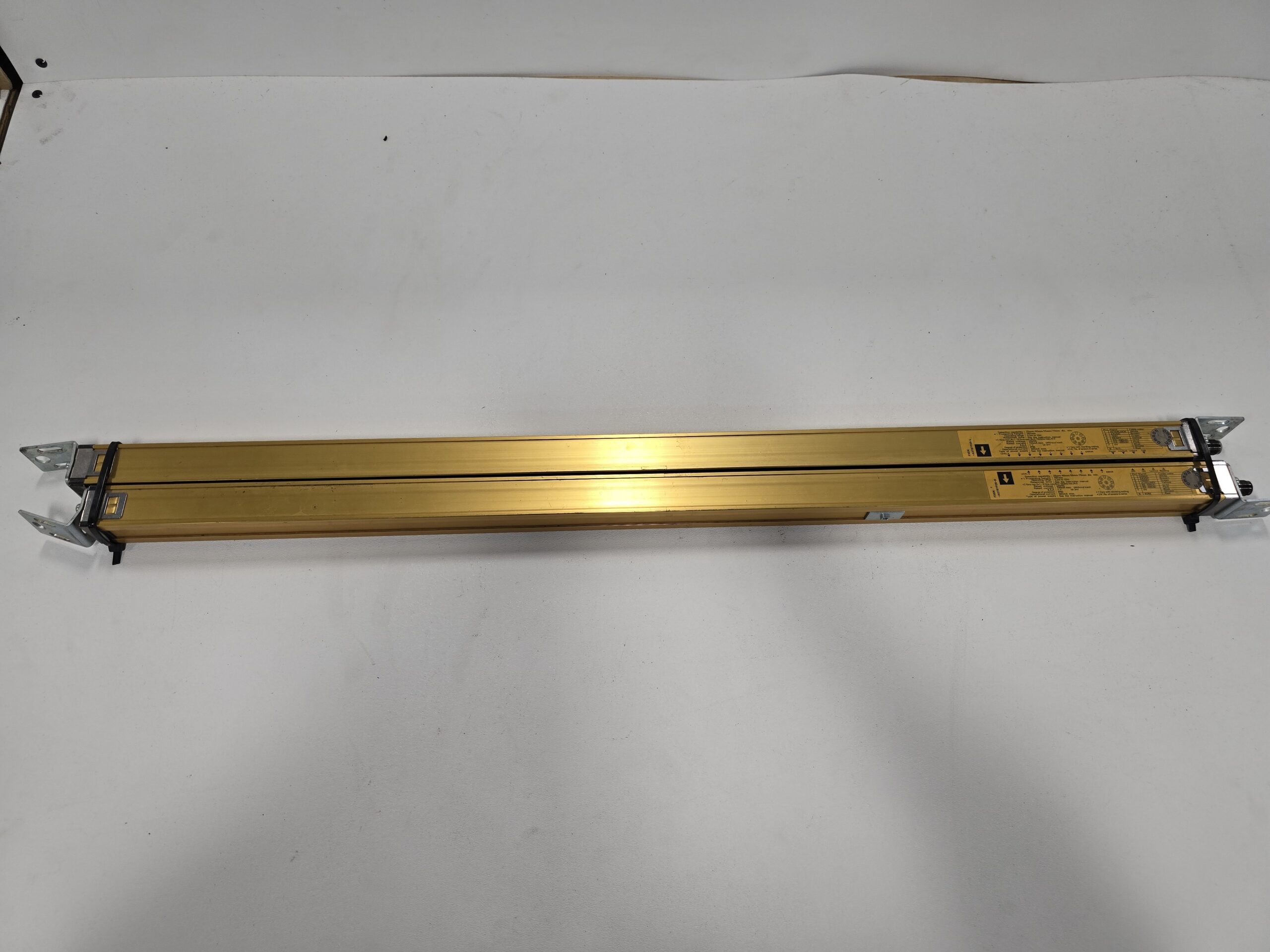 OMRON F3SN‑A0787P25‑L / F3SN‑A0787P25‑D Safety Light Curtain Set USED 5