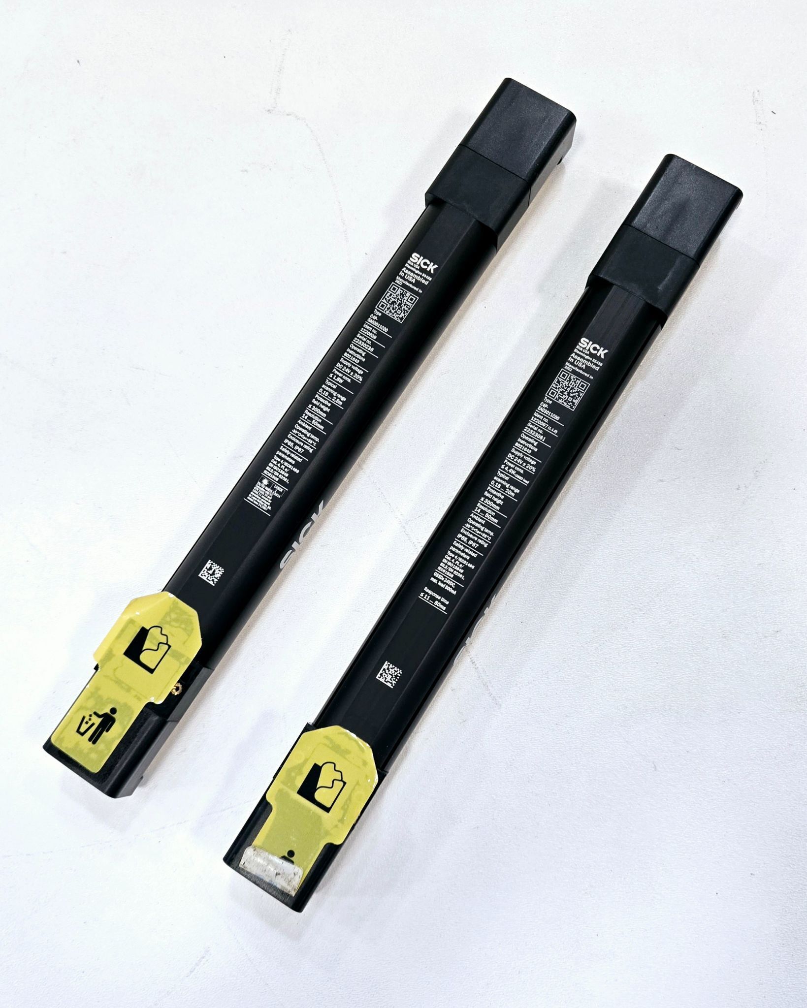 SICK C4P-EA03011C00/C4P-SA03011C00 DETEC SAFETY LIGHT CURTAINS 1