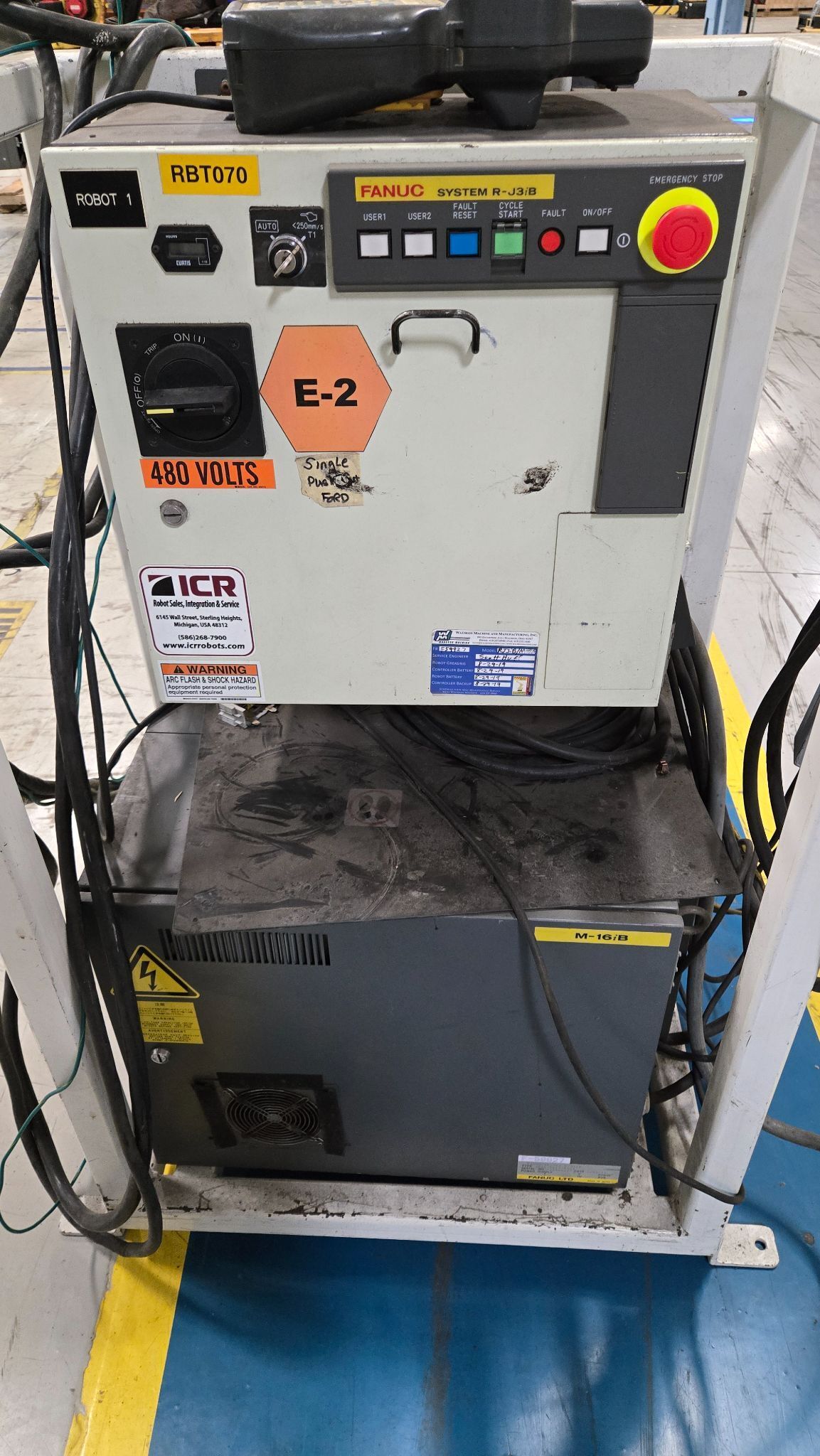 FANUC M‑16iB/20 Complete w/ R‑J3iB Controller USED 11