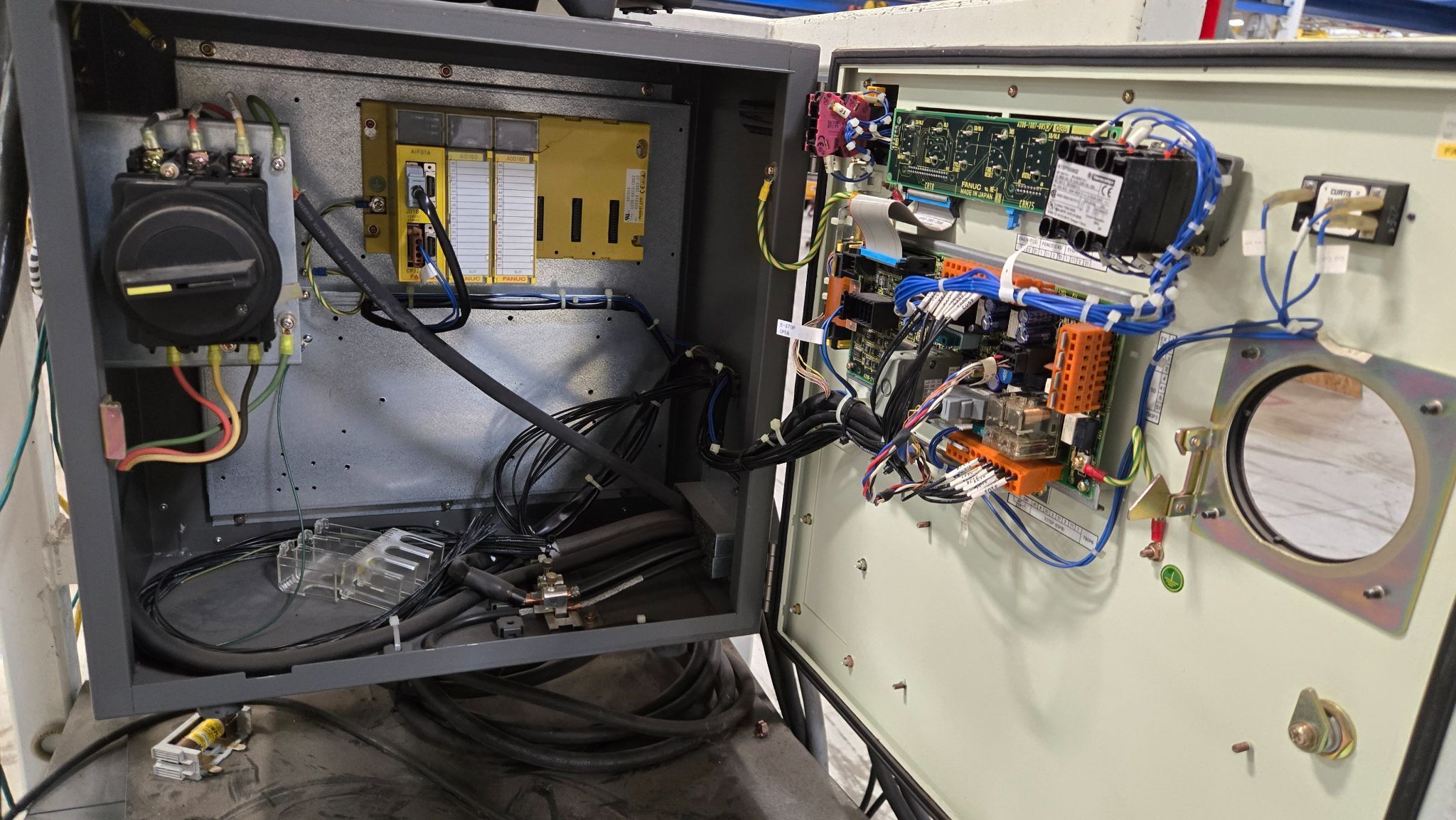 FANUC M‑16iB/20 Complete w/ R‑J3iB Controller USED 13