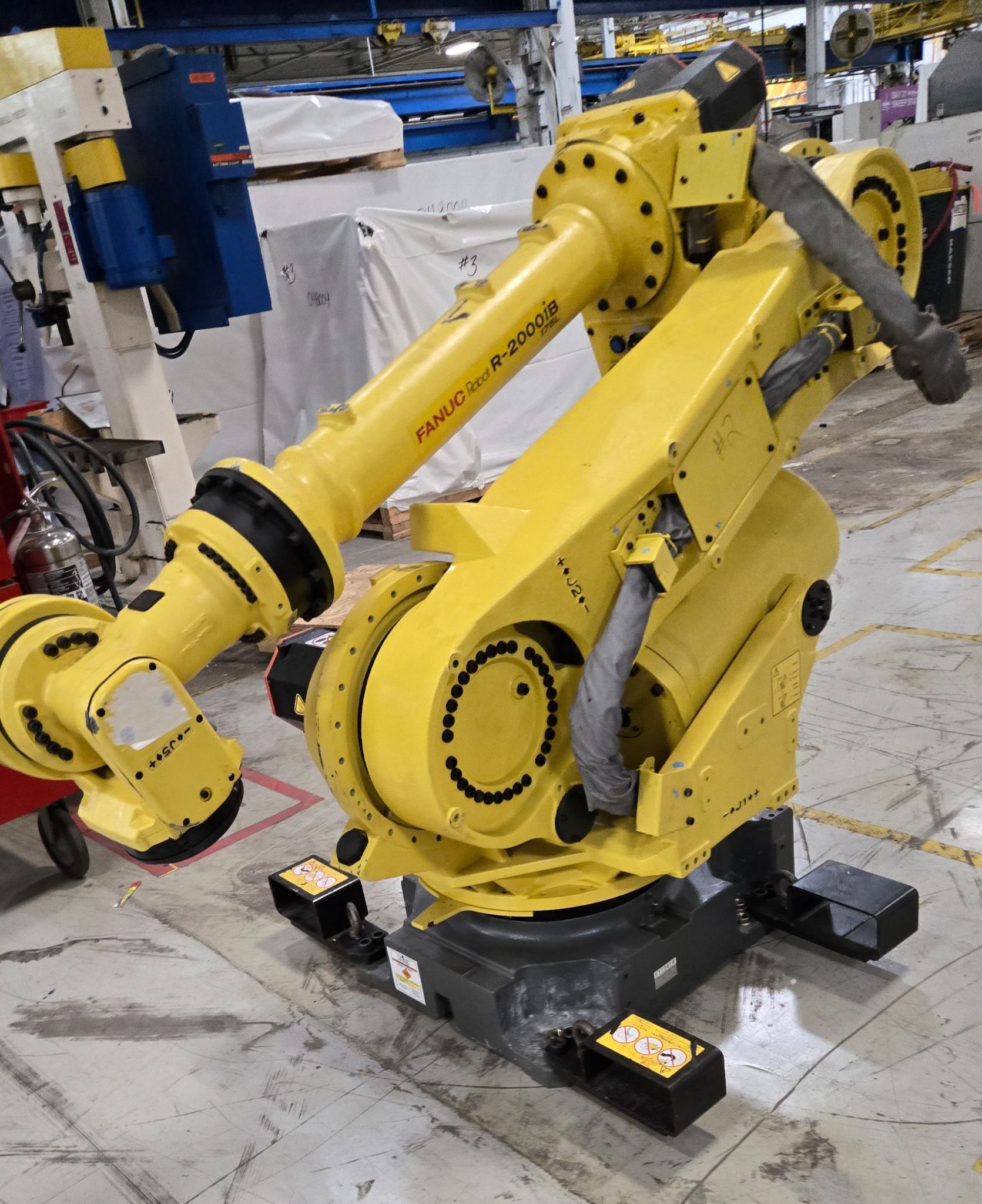 Fanuc R‑2000iB/175L Complete with R‑30iA Controller USED 2