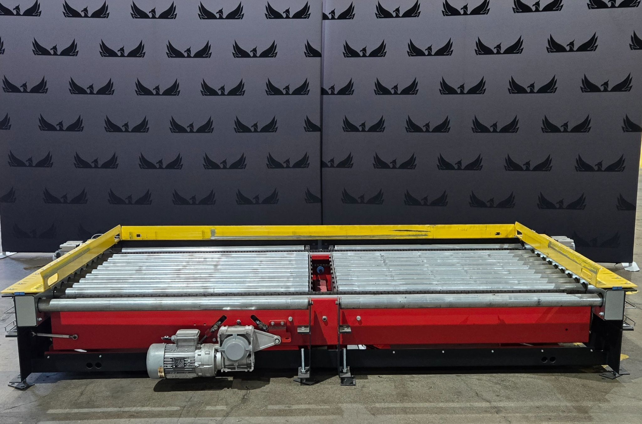 INDUSTRIAL KINETICS Transfer / Indexing Roller Conveyor 50.5" x 58" USED 0