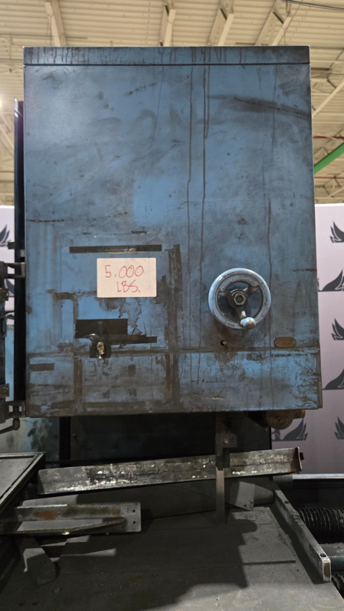 Automatic Vertical Bandsaw USED 5
