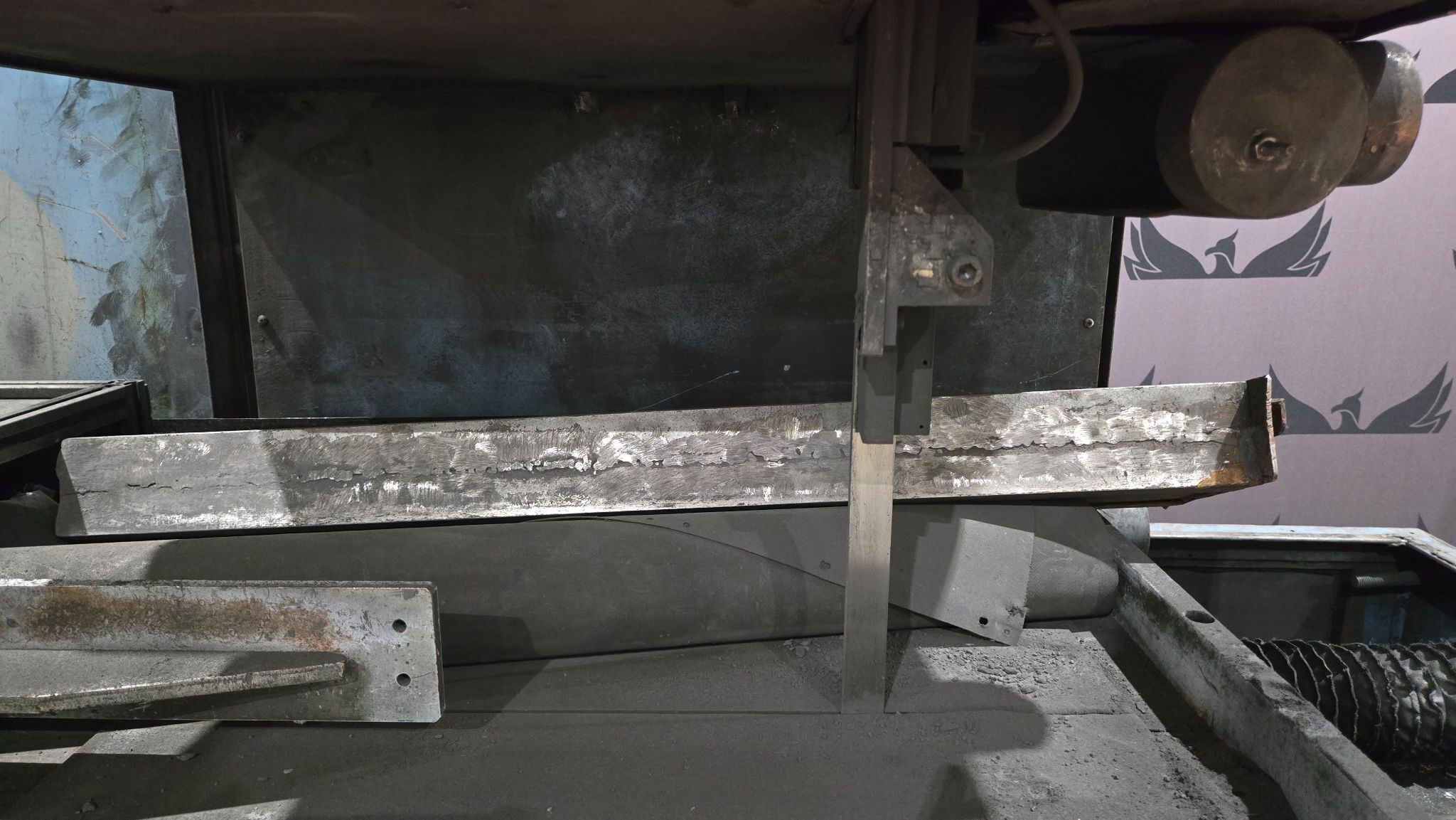Automatic Vertical Bandsaw USED 12