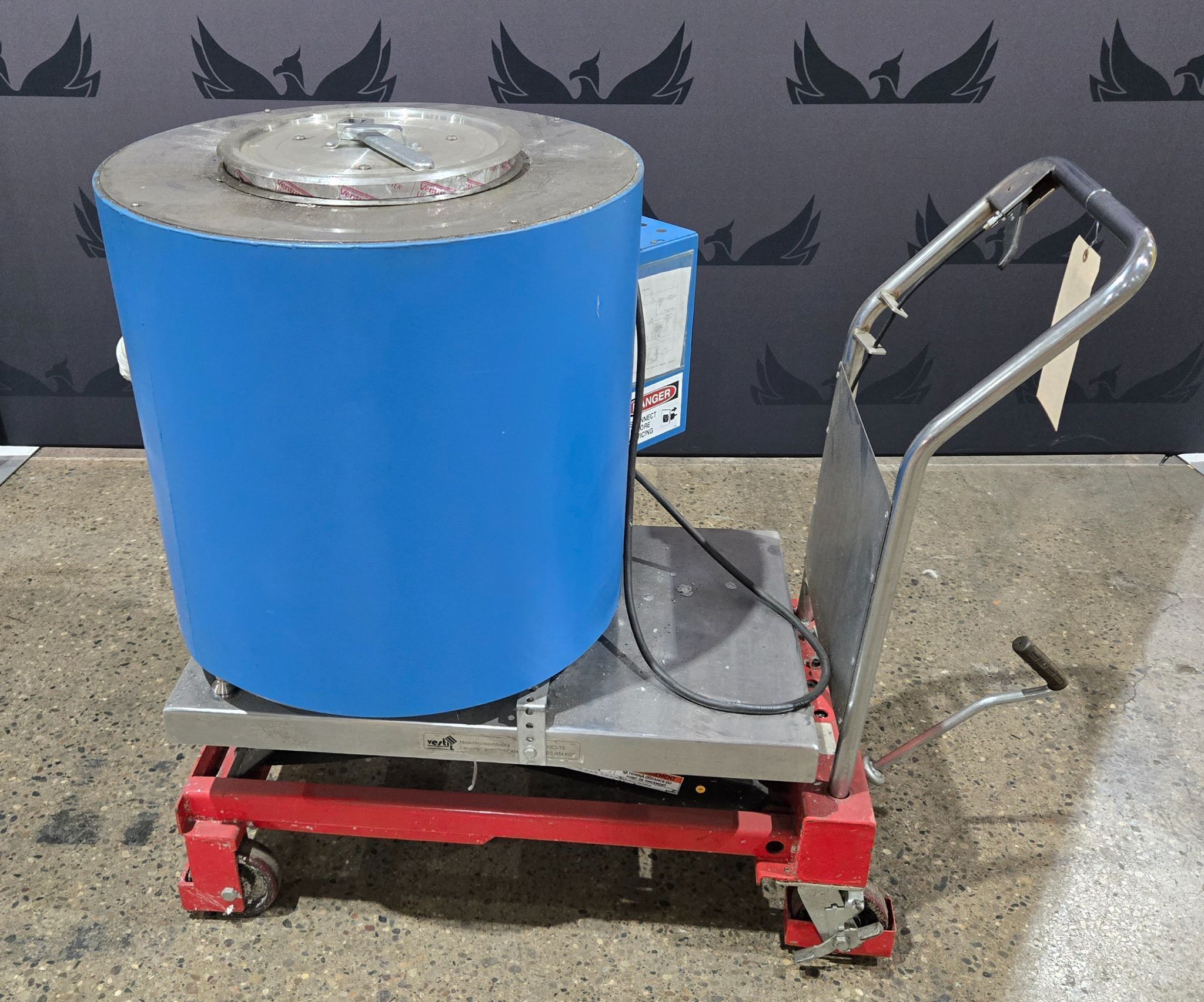 WENESCO High Temperature Kettle w/ Lifting Table USED 2