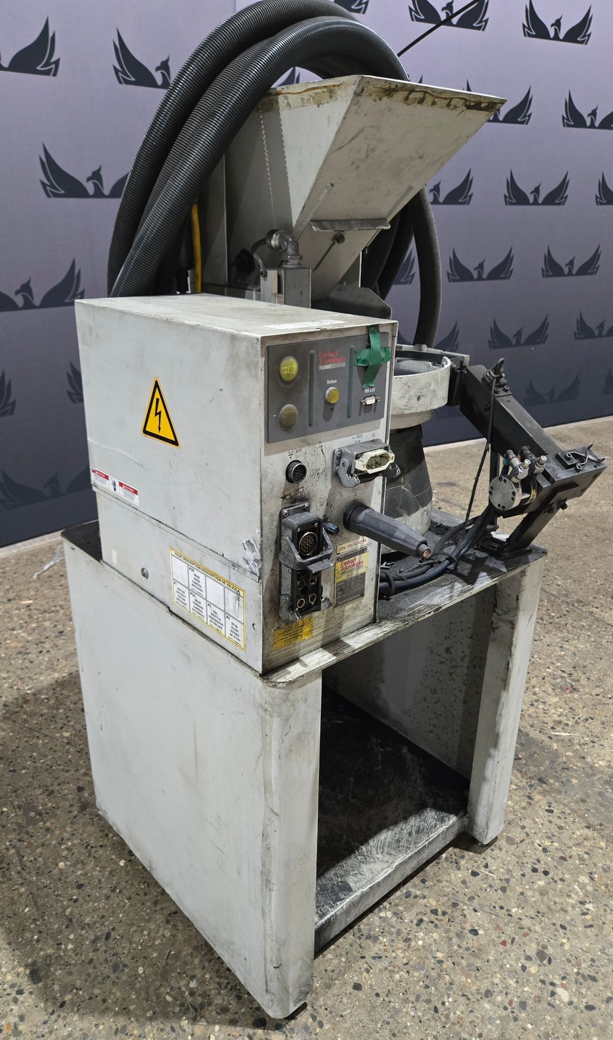 EMHART TEKNOLOGIES ETF12B Vibratory Bowl Feeder Fastener Feeding System USED 5