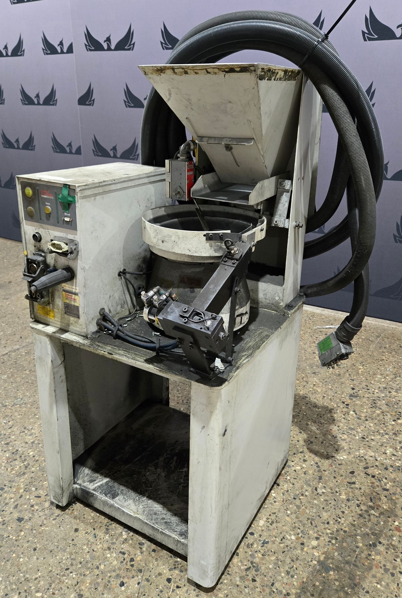 EMHART TEKNOLOGIES ETF12B Vibratory Bowl Feeder Fastener Feeding System USED 6