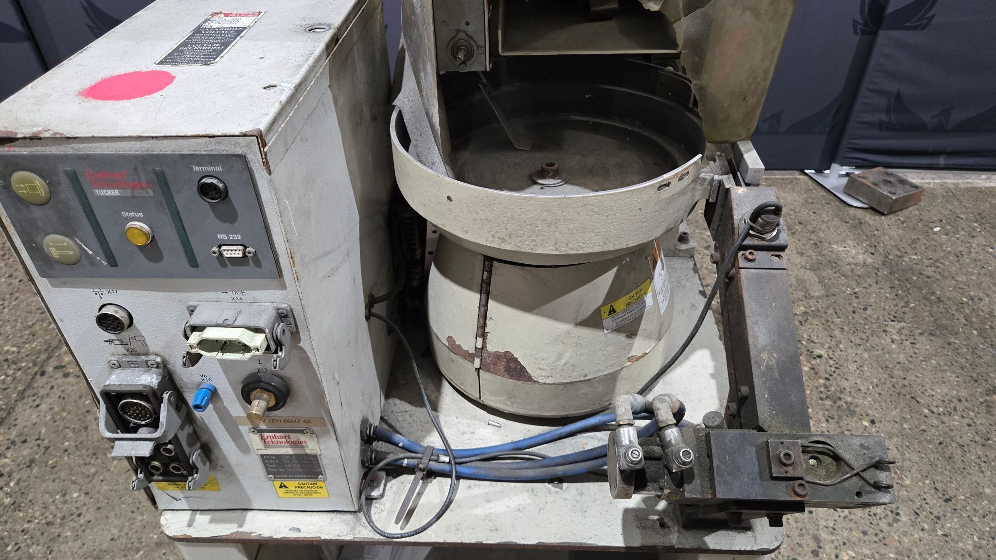 EMHART TEKNOLOGIES ETF12B Vibratory Bowl Feeder Fastener Feeding System USED 2
