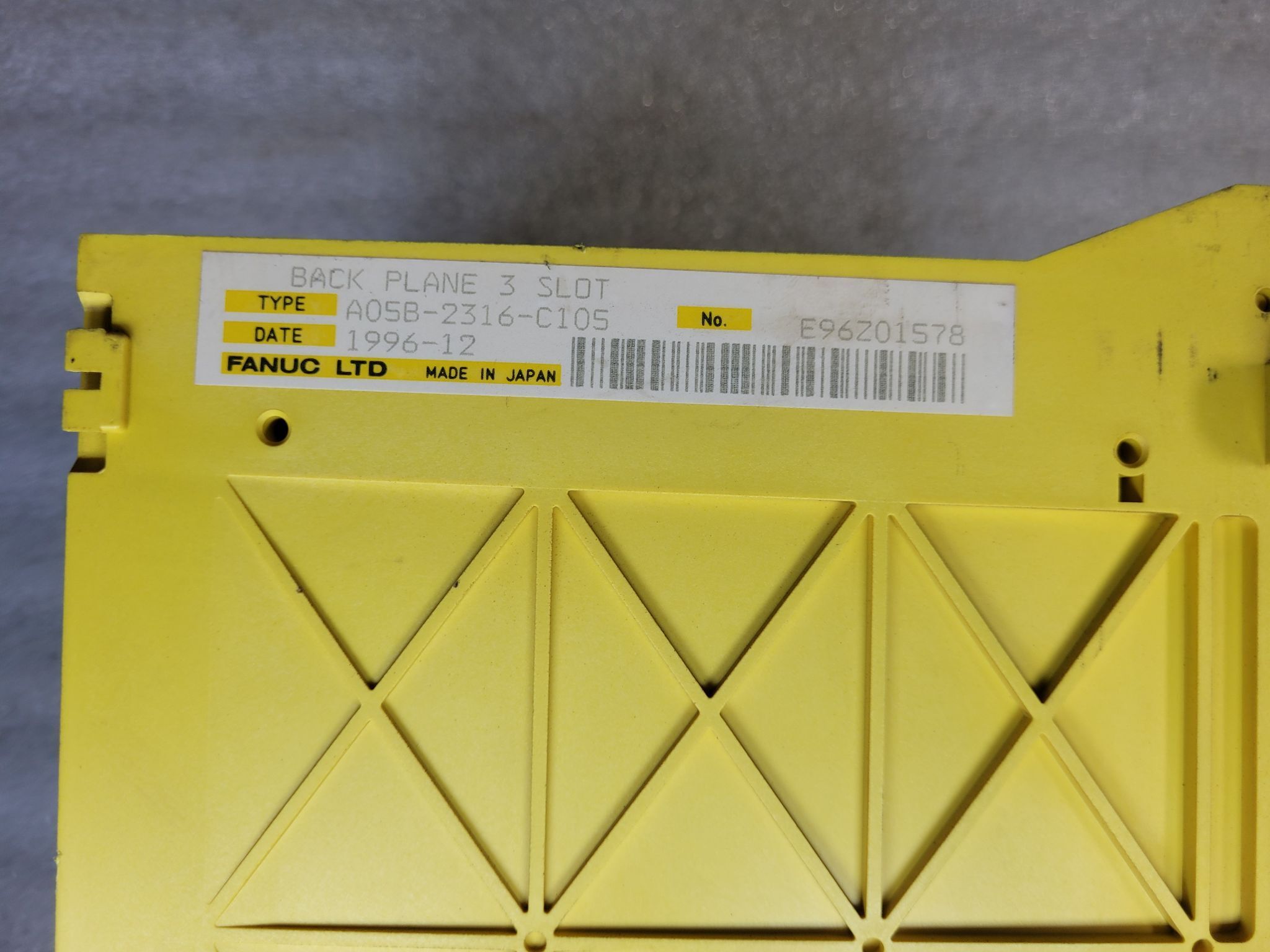 FANUC A05B‑2316‑C105 3‑Slot Backplane Assembly USED 3