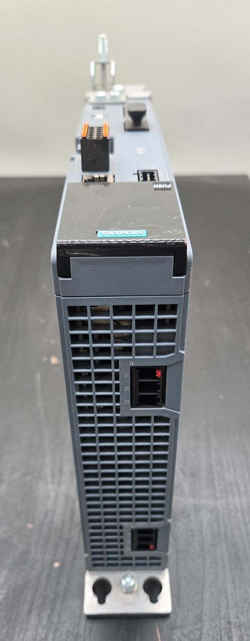 SIEMENS 6SL3210-5HE11-0UF0 FS:3 SINAMICS S210 SERVO DRIVE USED 3