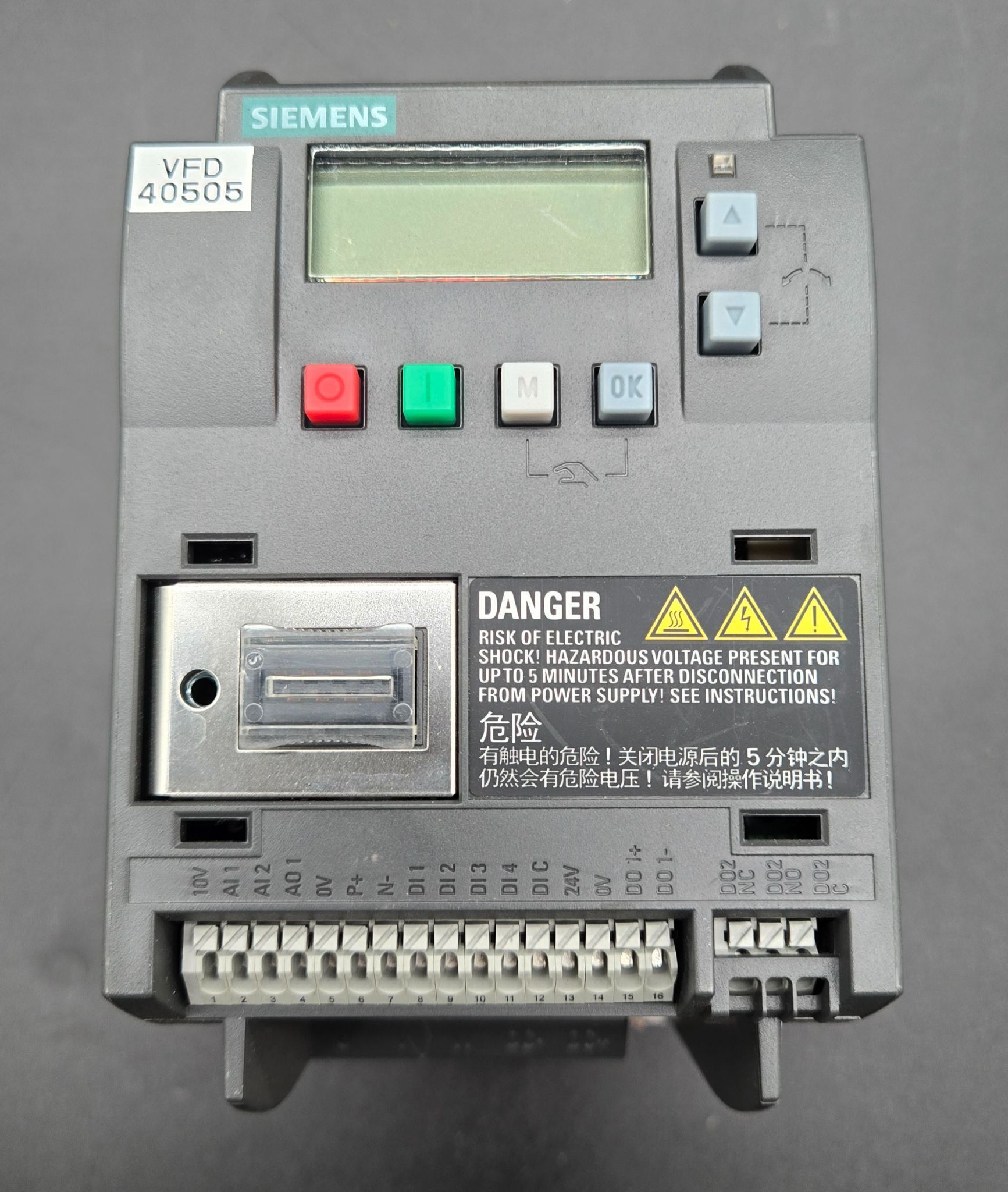 SIEMENS 6SL3210‑5BE15‑5CV0 SINAMICS V20 VFD USED 3