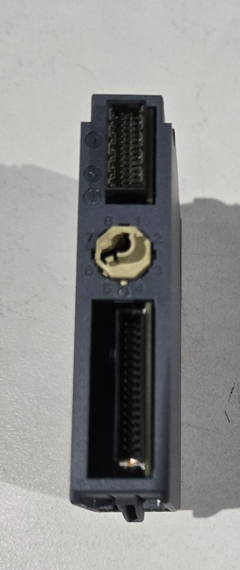 SIEMENS 6ES7 132‑6BF01‑0BA0 SIMATIC S7 Digital Output Module USED 1