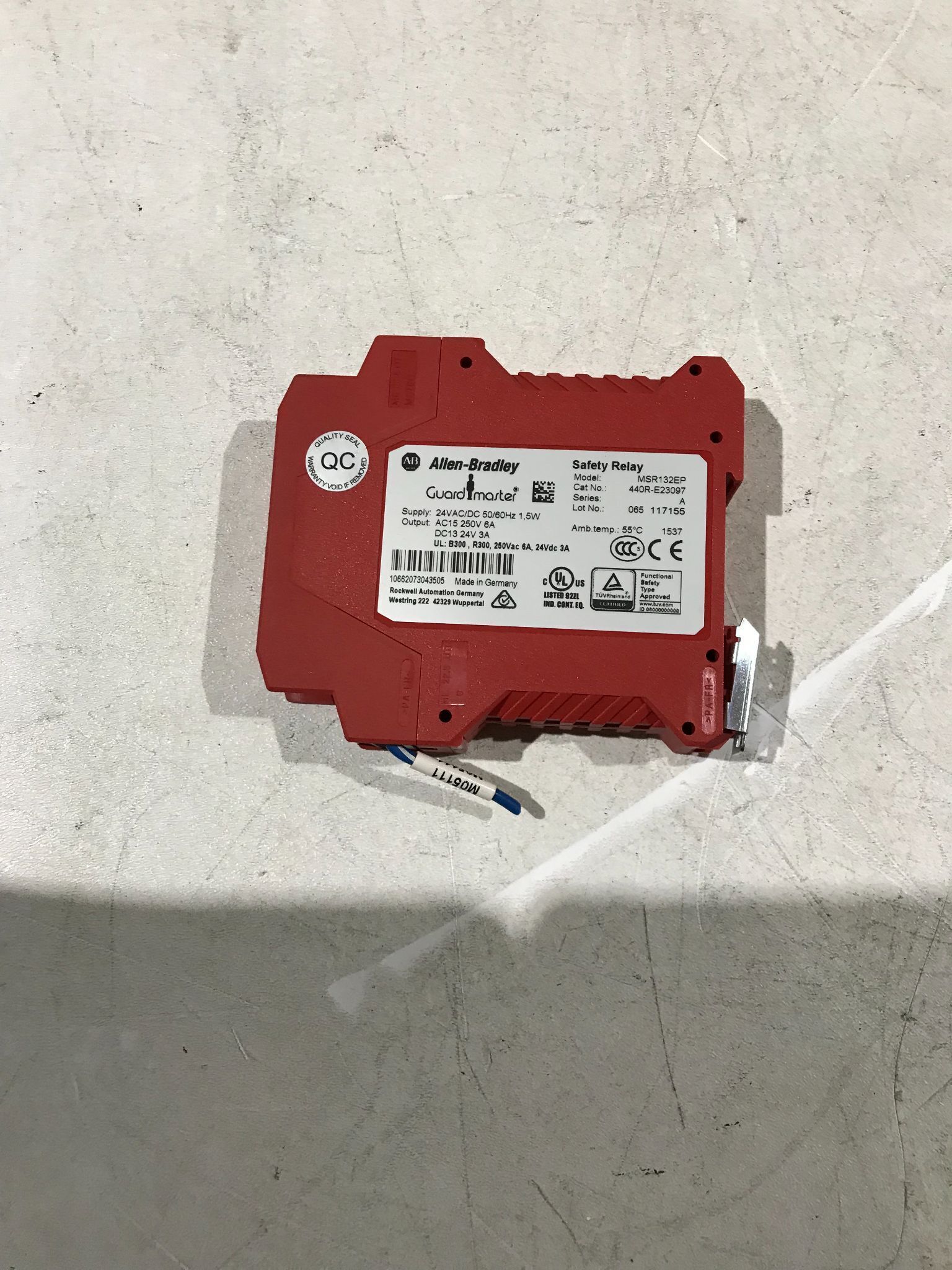ALLEN‑BRADLEY MSR132EP Safety Relay USED 1