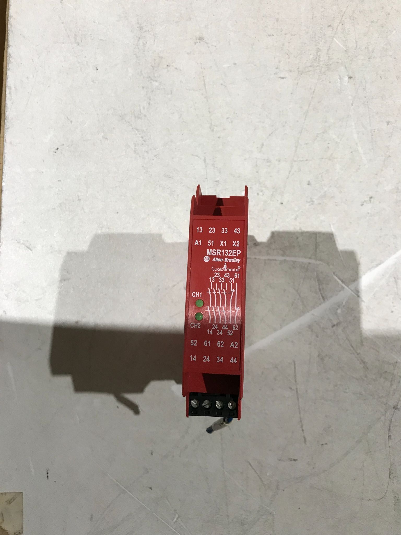 ALLEN‑BRADLEY MSR132EP Safety Relay USED 0