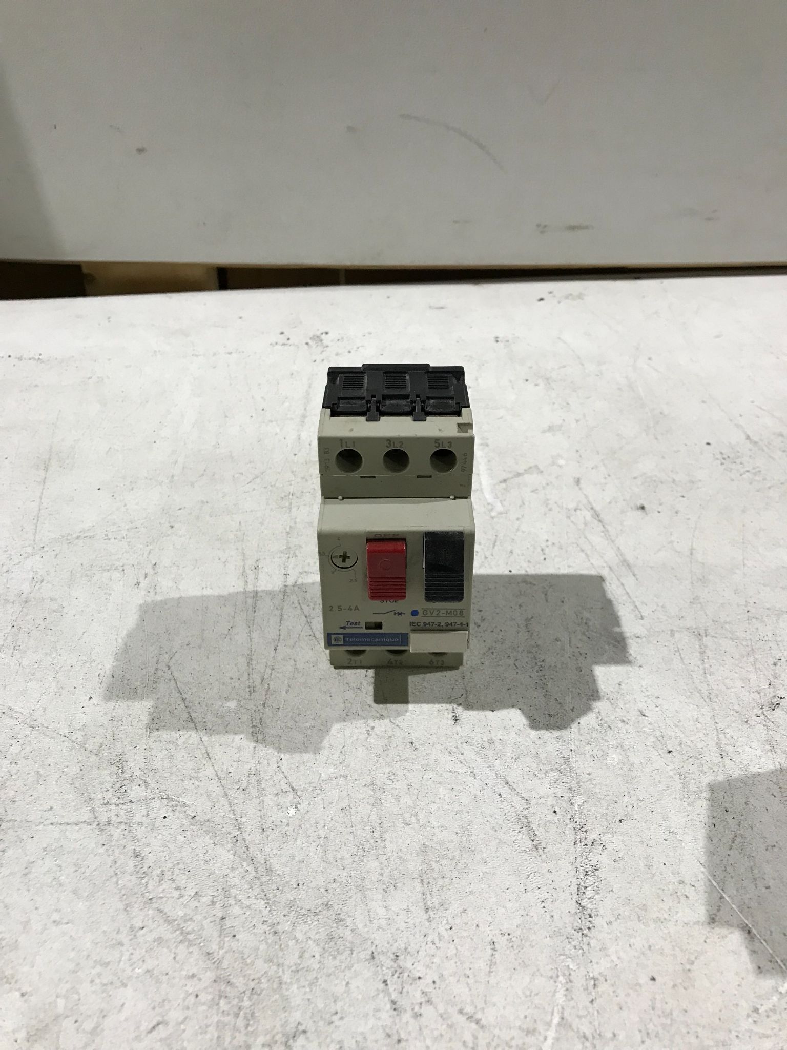 TELEMECANIQUE GV2‑M08 Motor Protection Circuit Breaker USED 1
