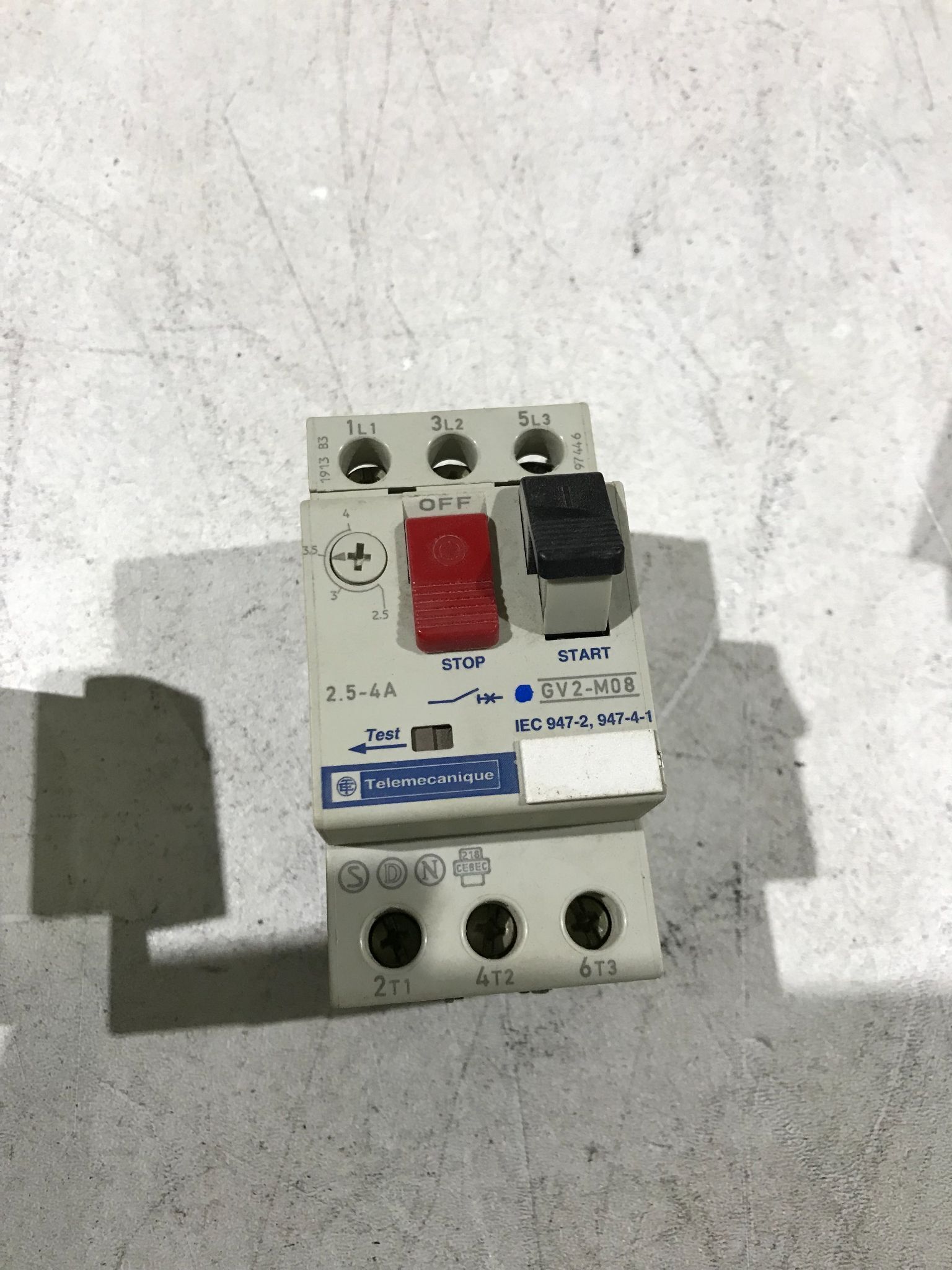 TELEMECANIQUE GV2‑M08 Motor Protection Circuit Breaker USED 0